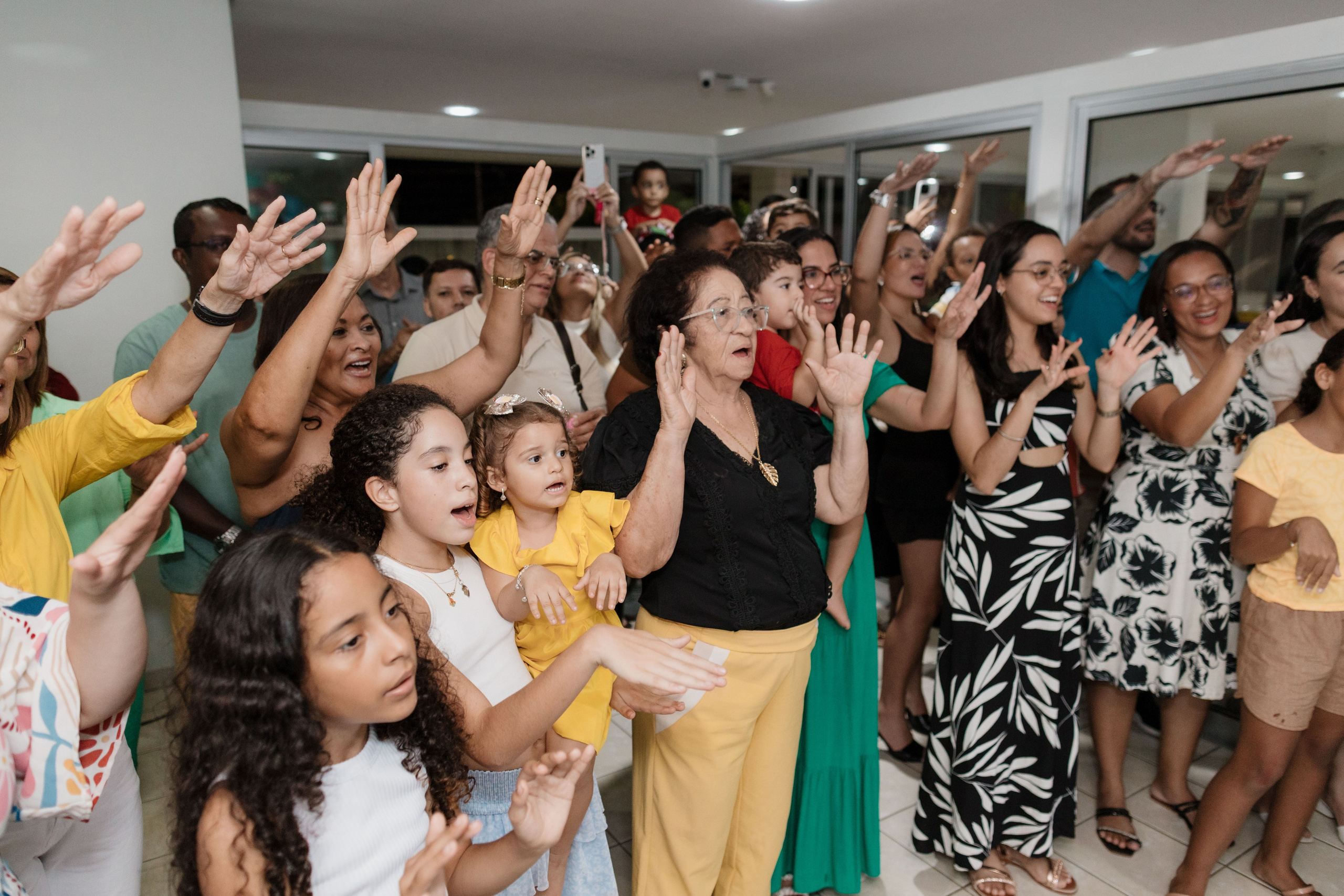 Parabéns vivido de forma coletiva