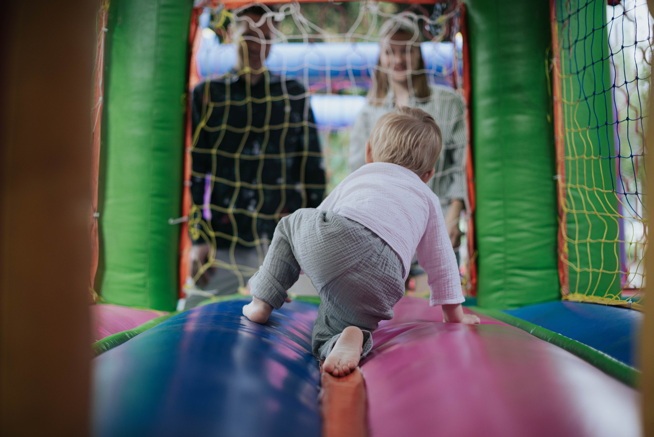 Two years later. Photographer @elmirkami in the city of Buenos Aires