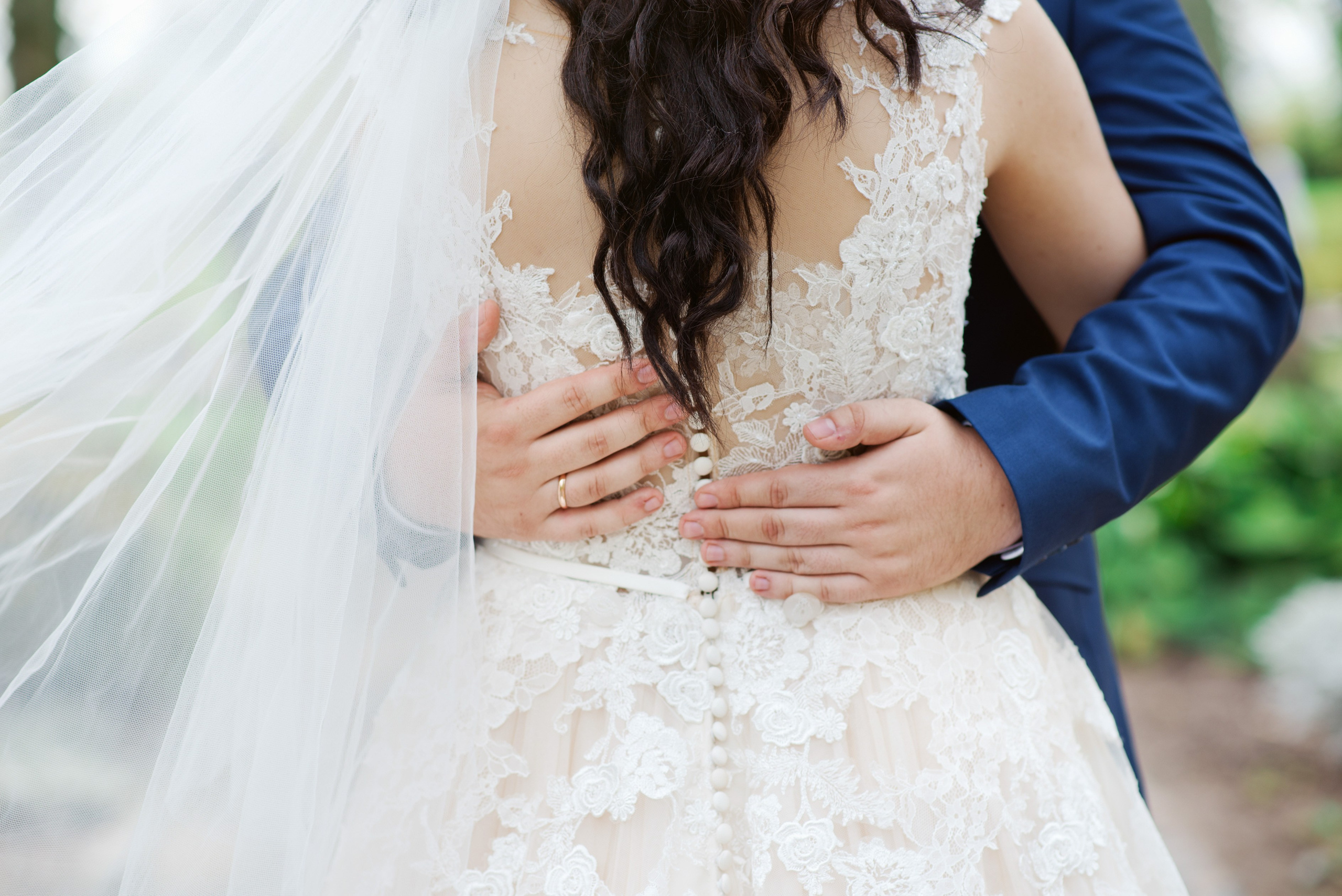 Vestuvių fotosesija, ceremonija, Vestuvių pasiruošimo fotografavimas. Vestuvių fotografas Vilnius Trakai kaina vestuvių fotografavimas fotografė personal.lt photogrpahy kainos jaunoji jaunikis nuotaka santuoka vestuvės, profesionali natūrali meninė reportažinė klasikinė fotosesija, vestuvių fotosesija gamtoje dvare