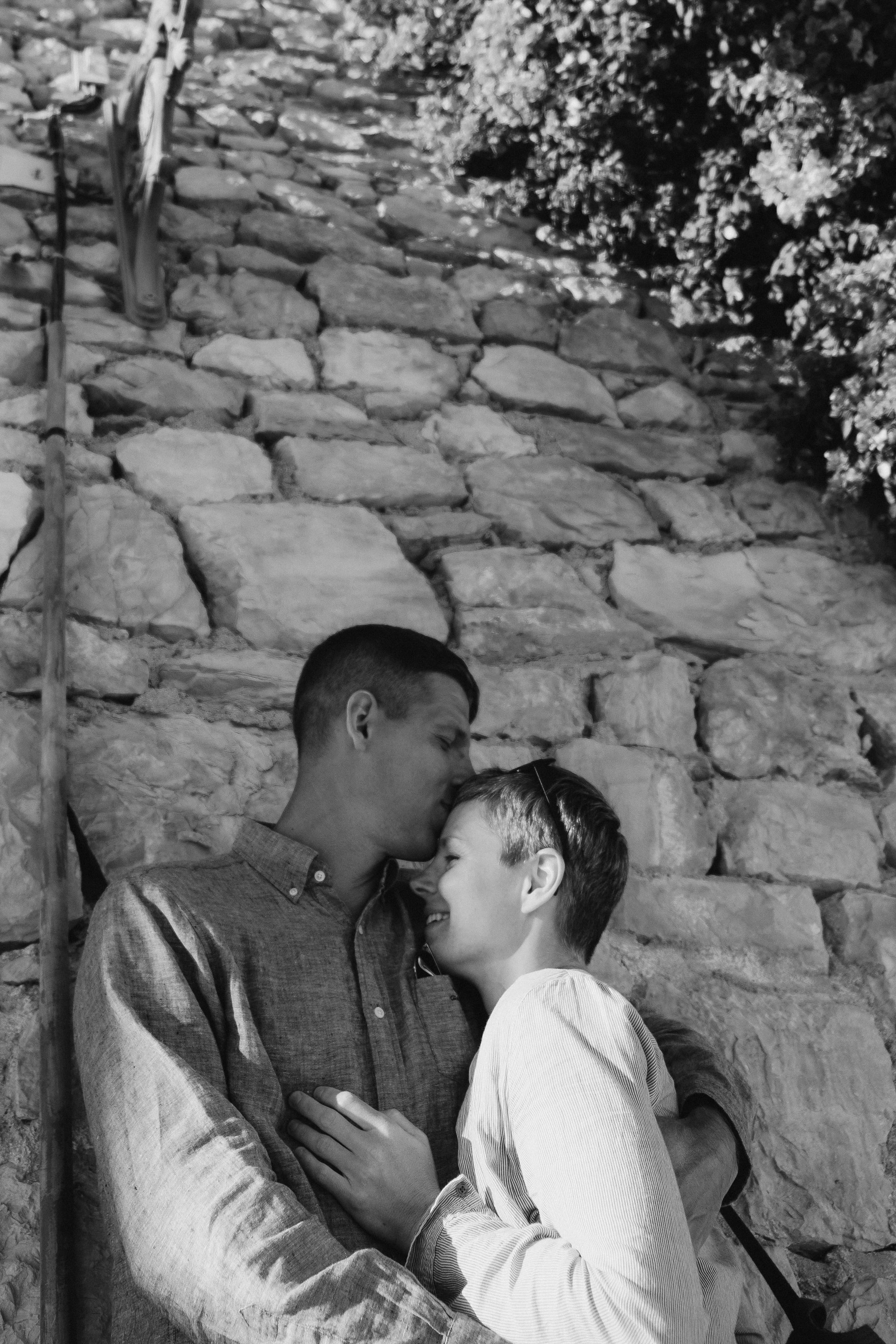 Romantic photo session for lovers in the old town of Altea