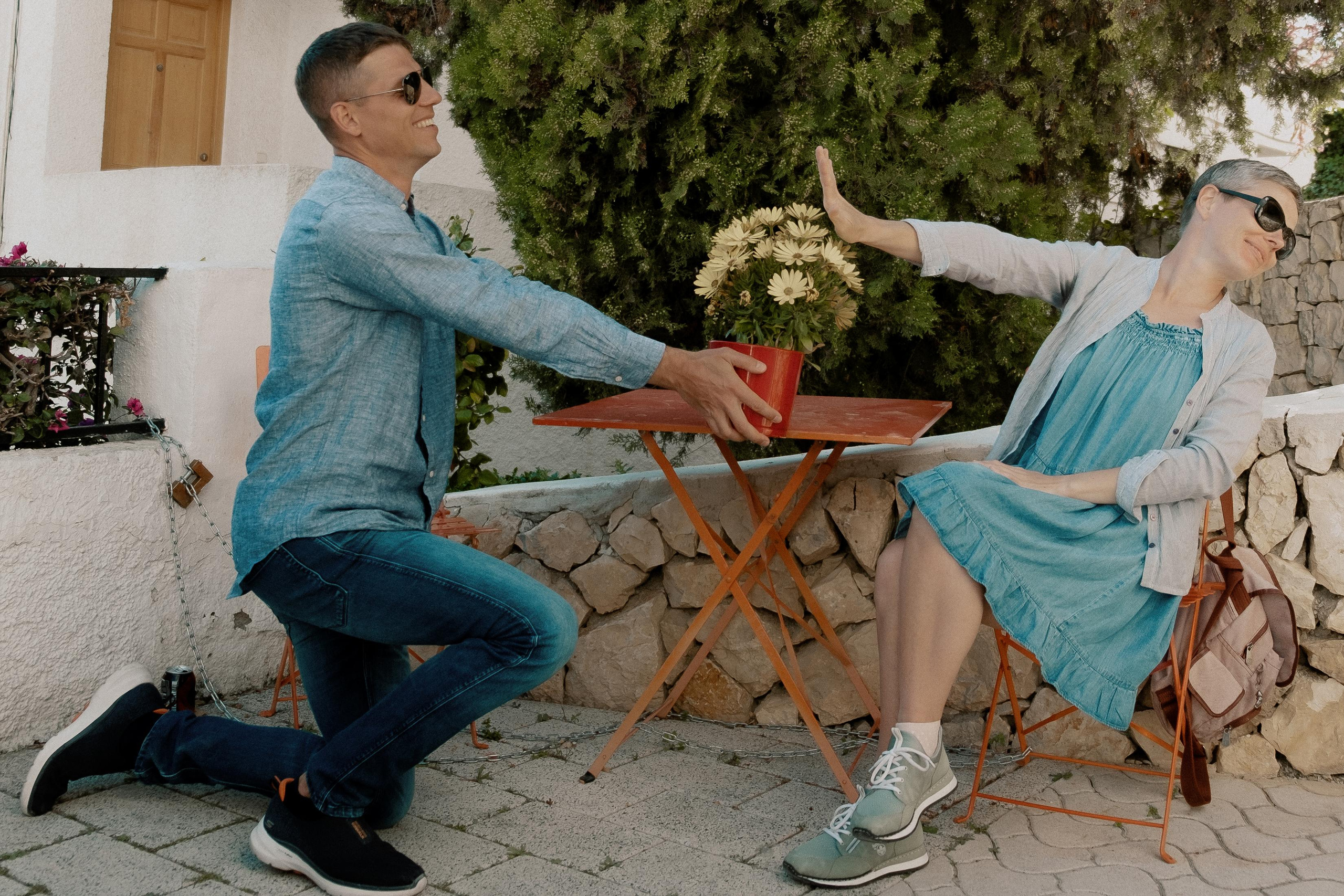 Romantic photo session for lovers in the old town of Altea