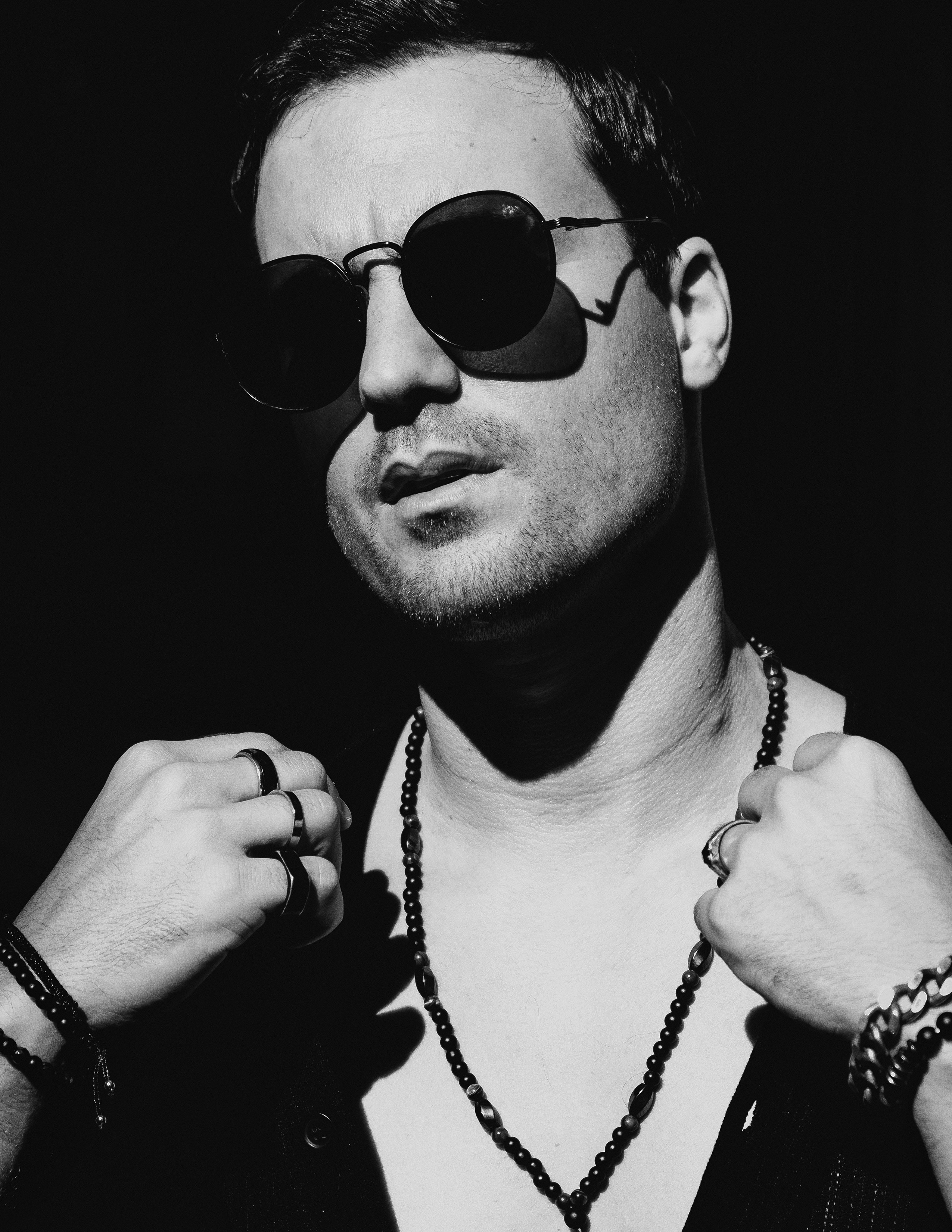 Эффектная фэшн-фотосессия для актера в старом городе Ориуэла — Портретный фотограф в Испании