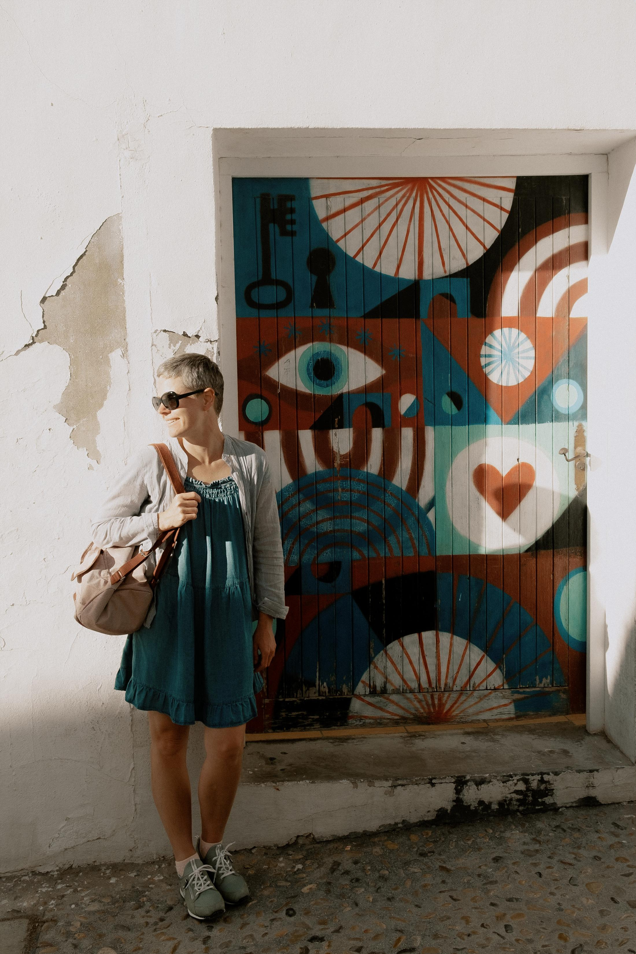 Romantic photo session for lovers in the old town of Altea