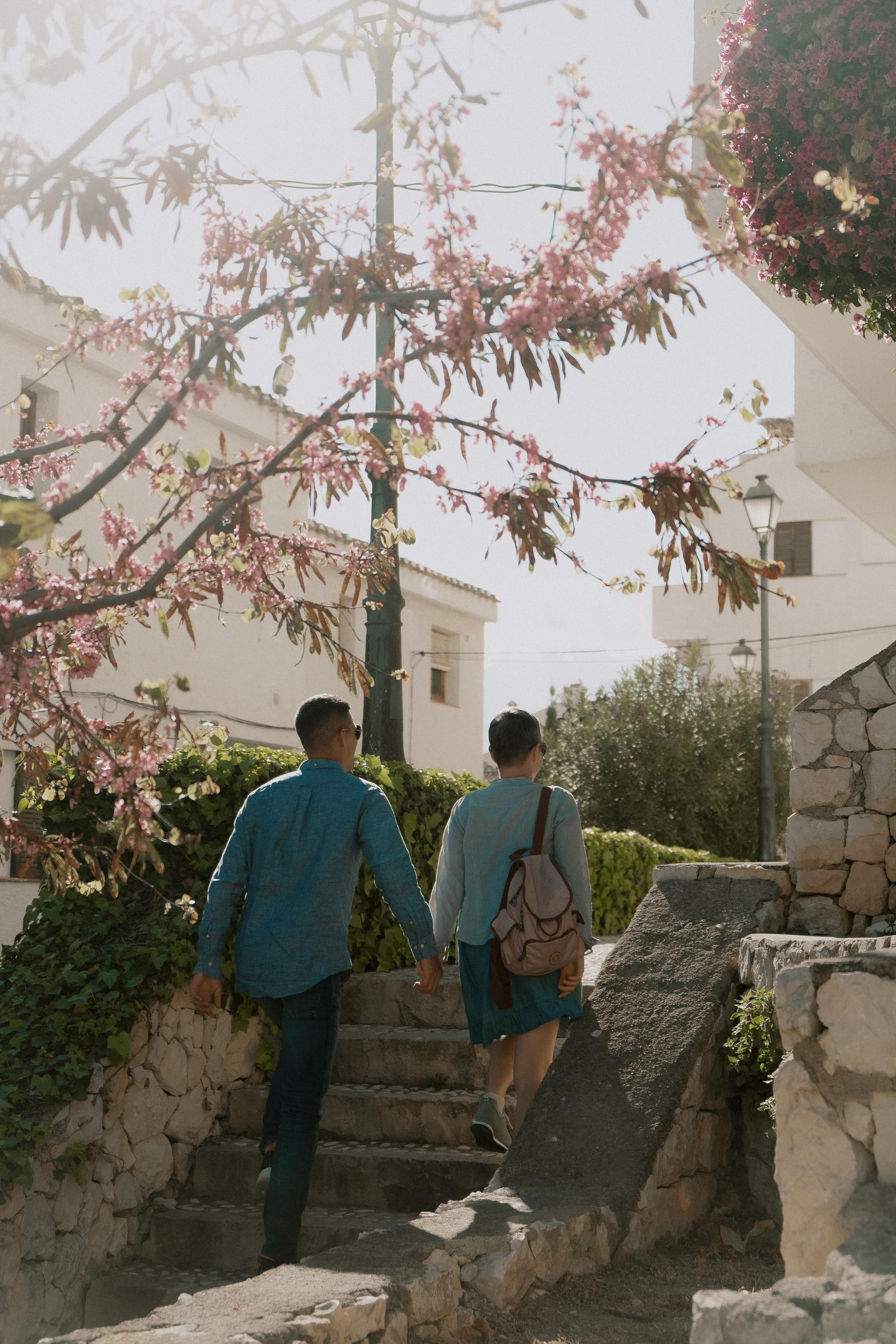 Romantic photo session for lovers in the old town of Altea