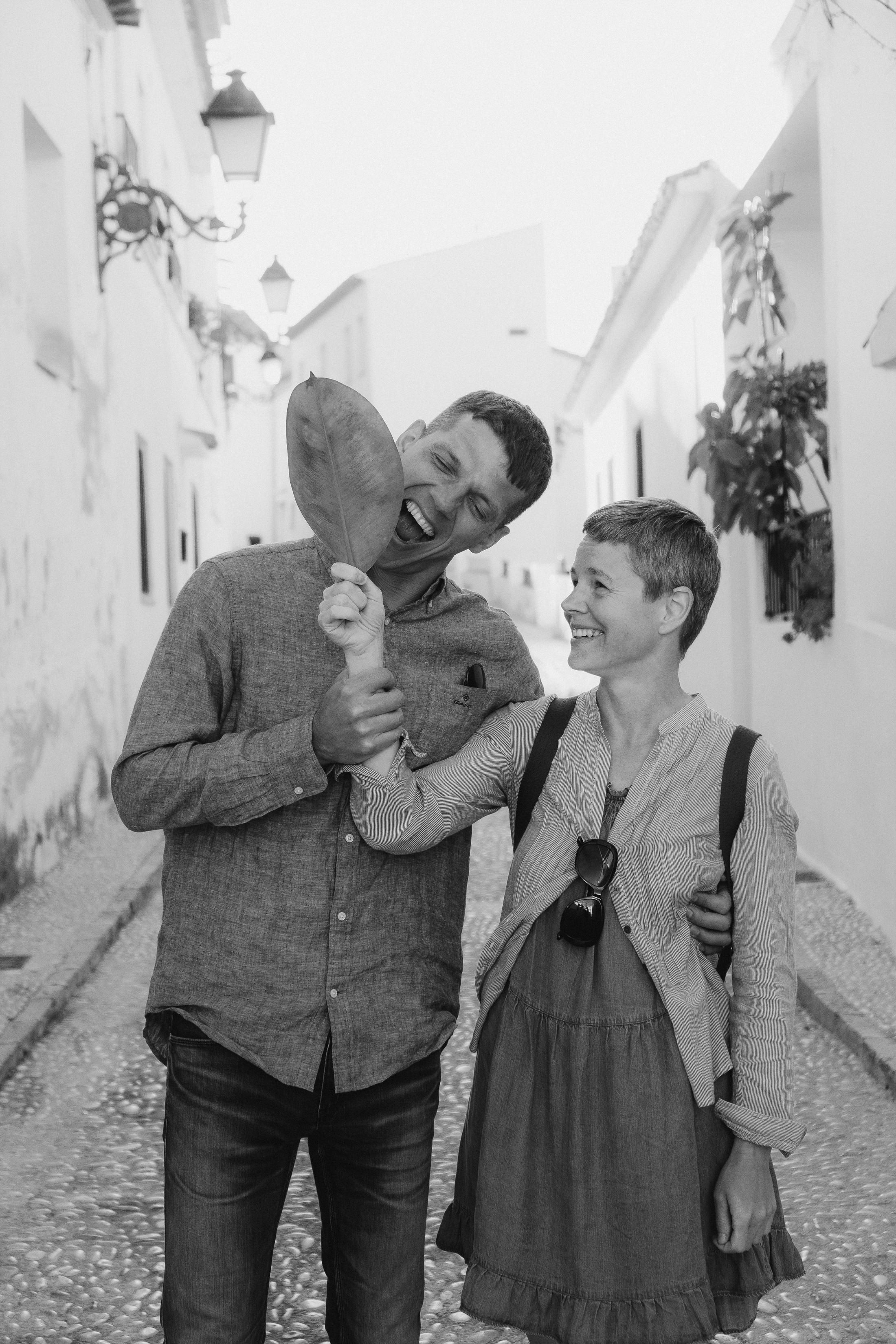 Romantic photo session for lovers in the old town of Altea