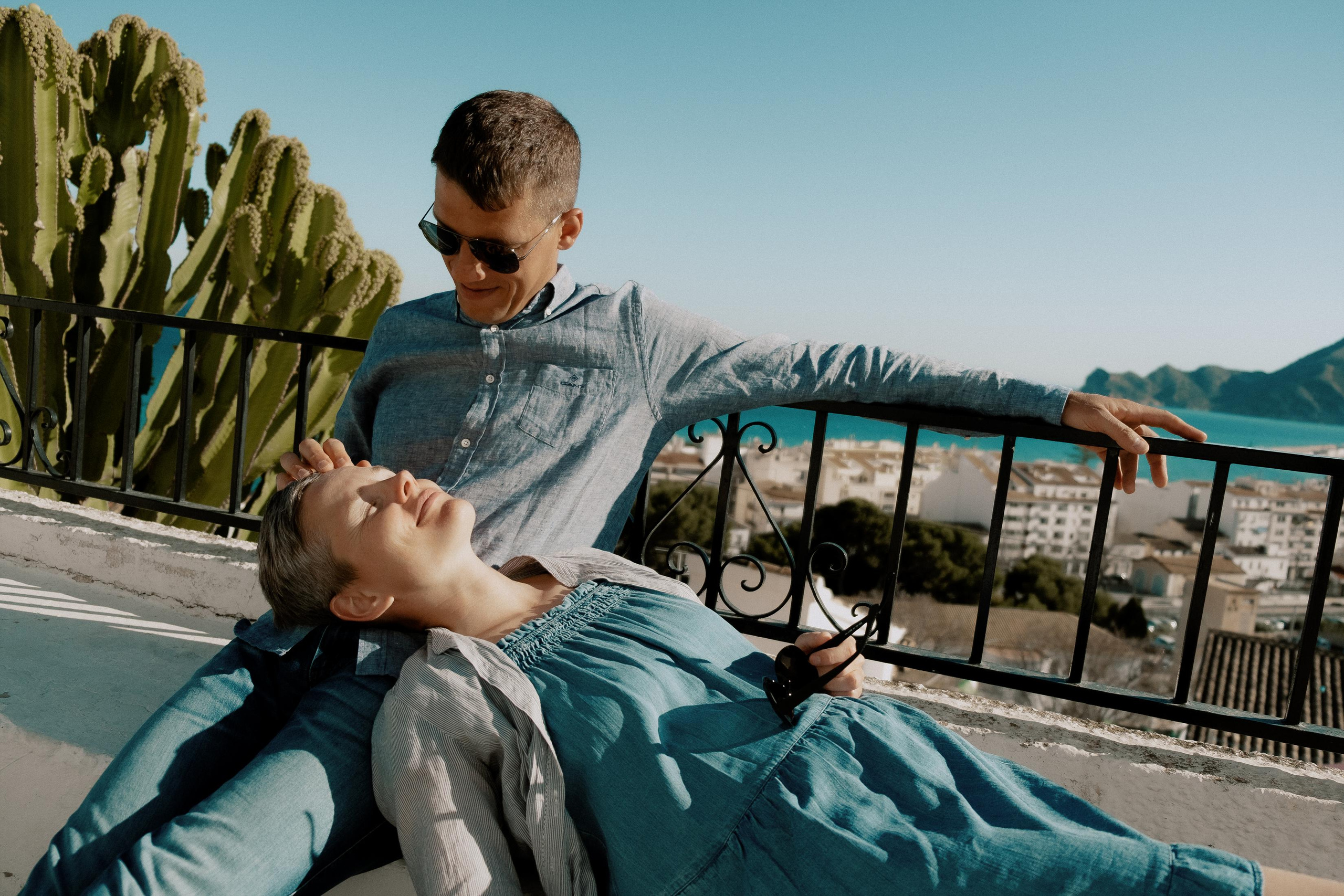 Romantic photo session for lovers in the old town of Altea