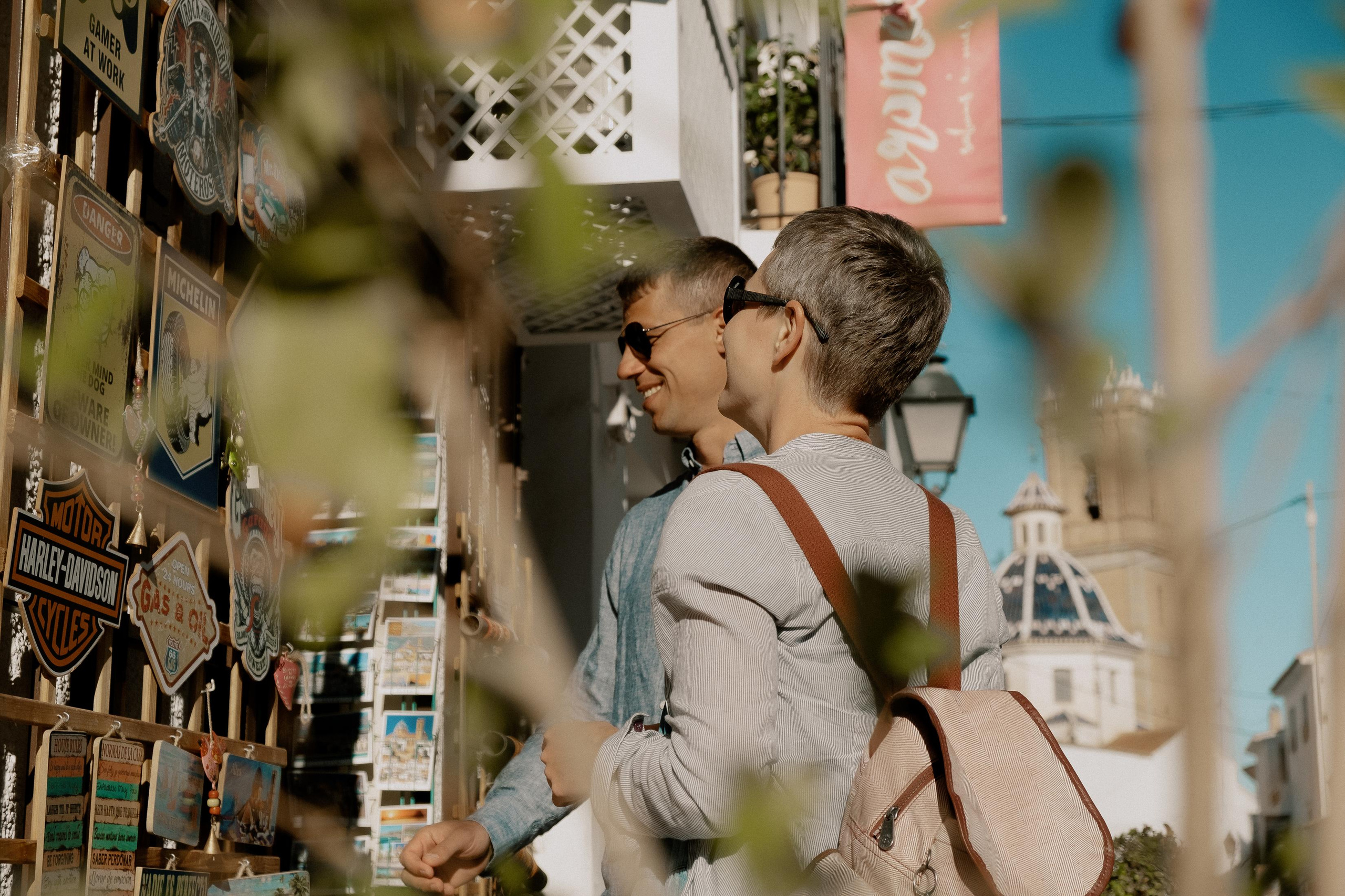 Romantic photo session for lovers in the old town of Altea