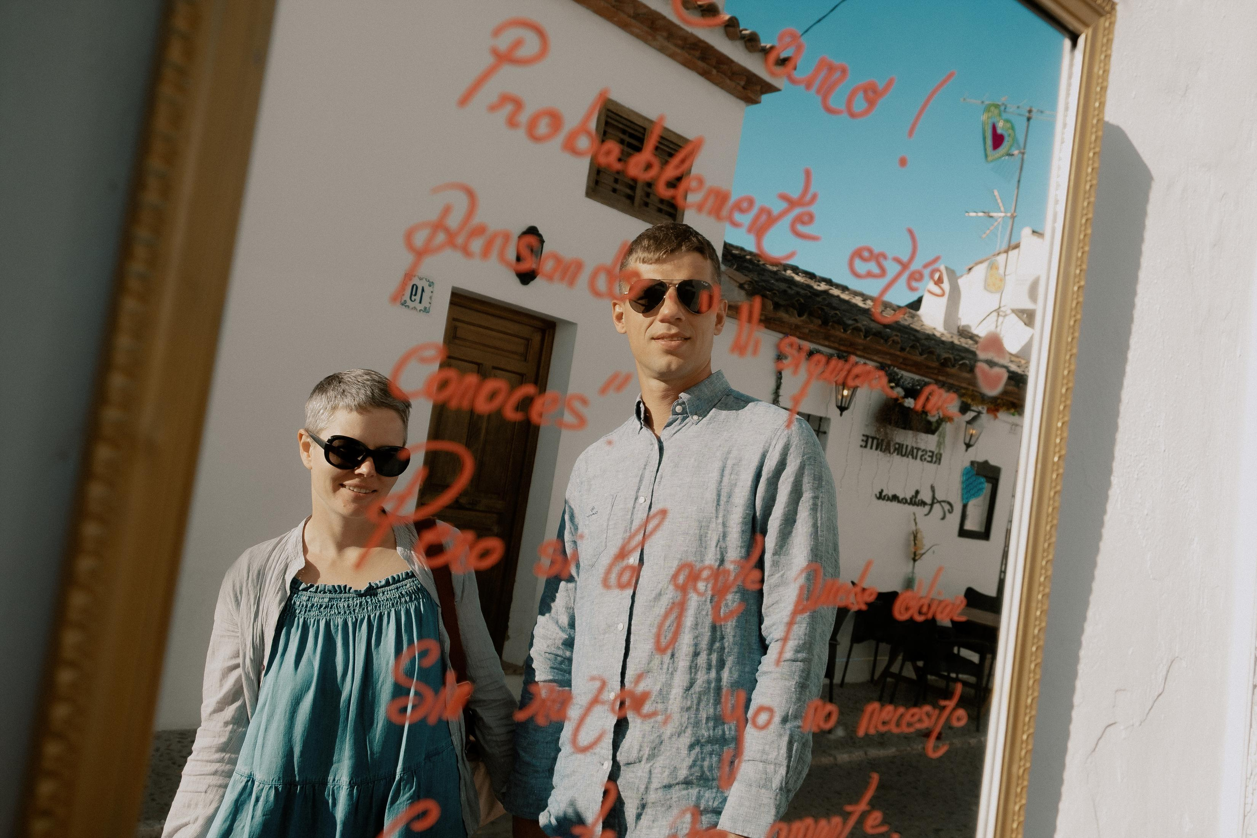 Romantic photo session for lovers in the old town of Altea