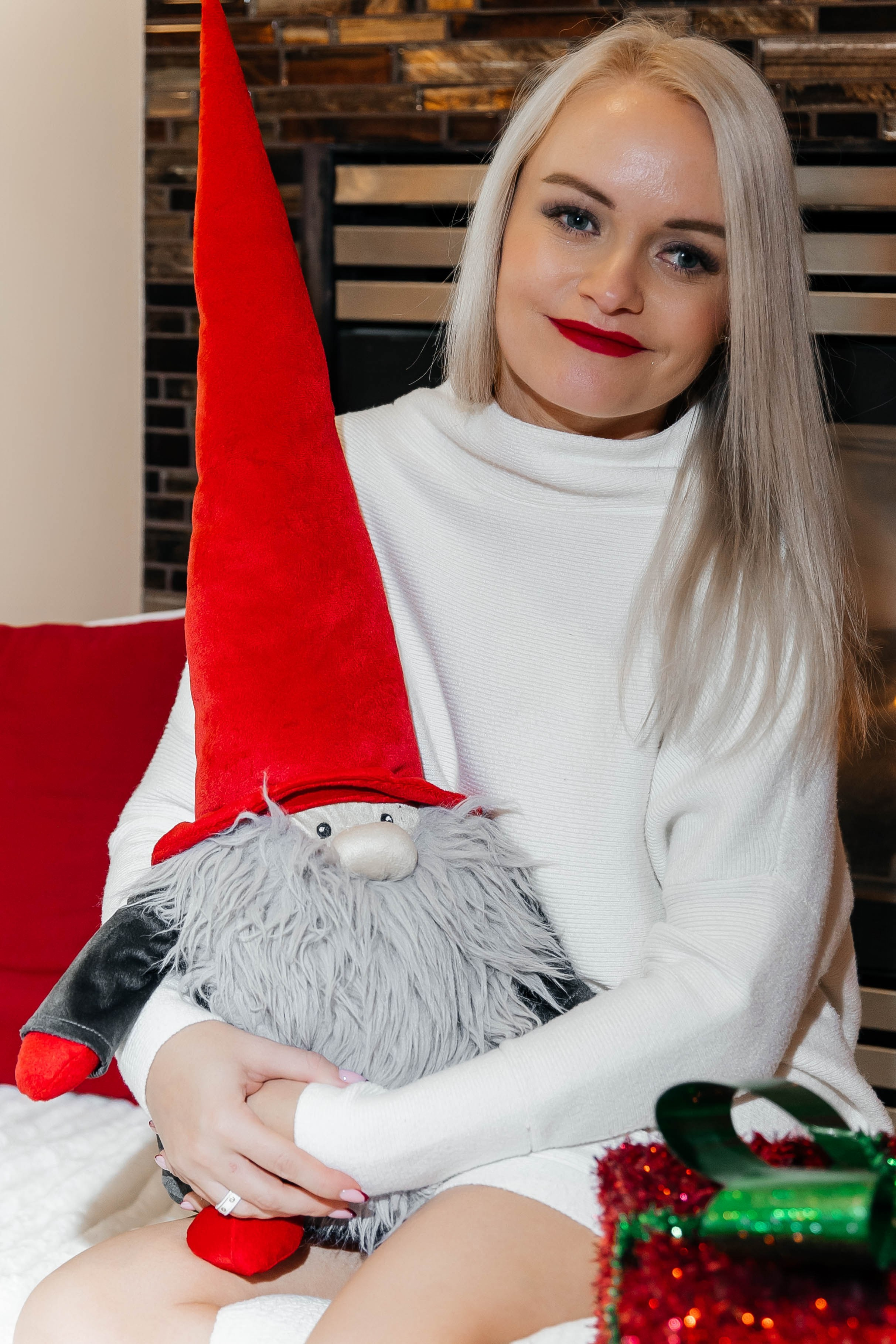 Christmas photoshoot Anna. Documentary and Family Photographer in Seattle