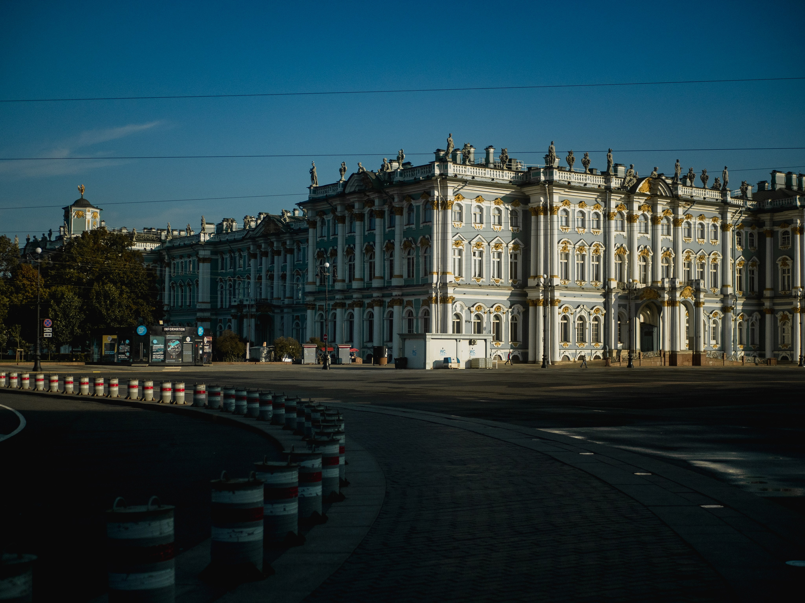 Saint-Petersbourg. Photographe sur Cote d’Azur. Portraits de familles, couples, enfants, événements
