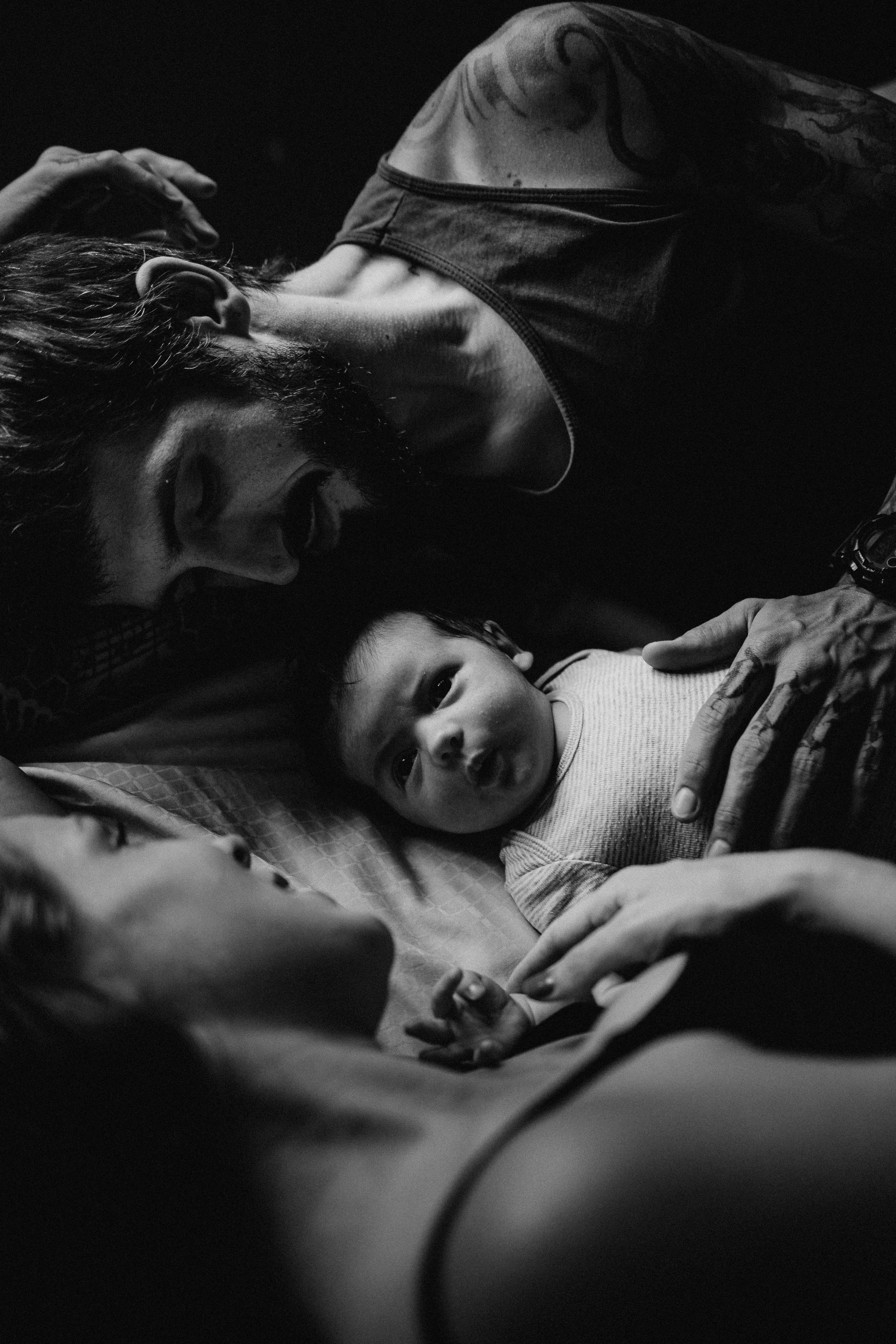 Luca’s 1 month. Fotografa documental de familia e nascimento em Florianópolis SC Daria Ermolaev