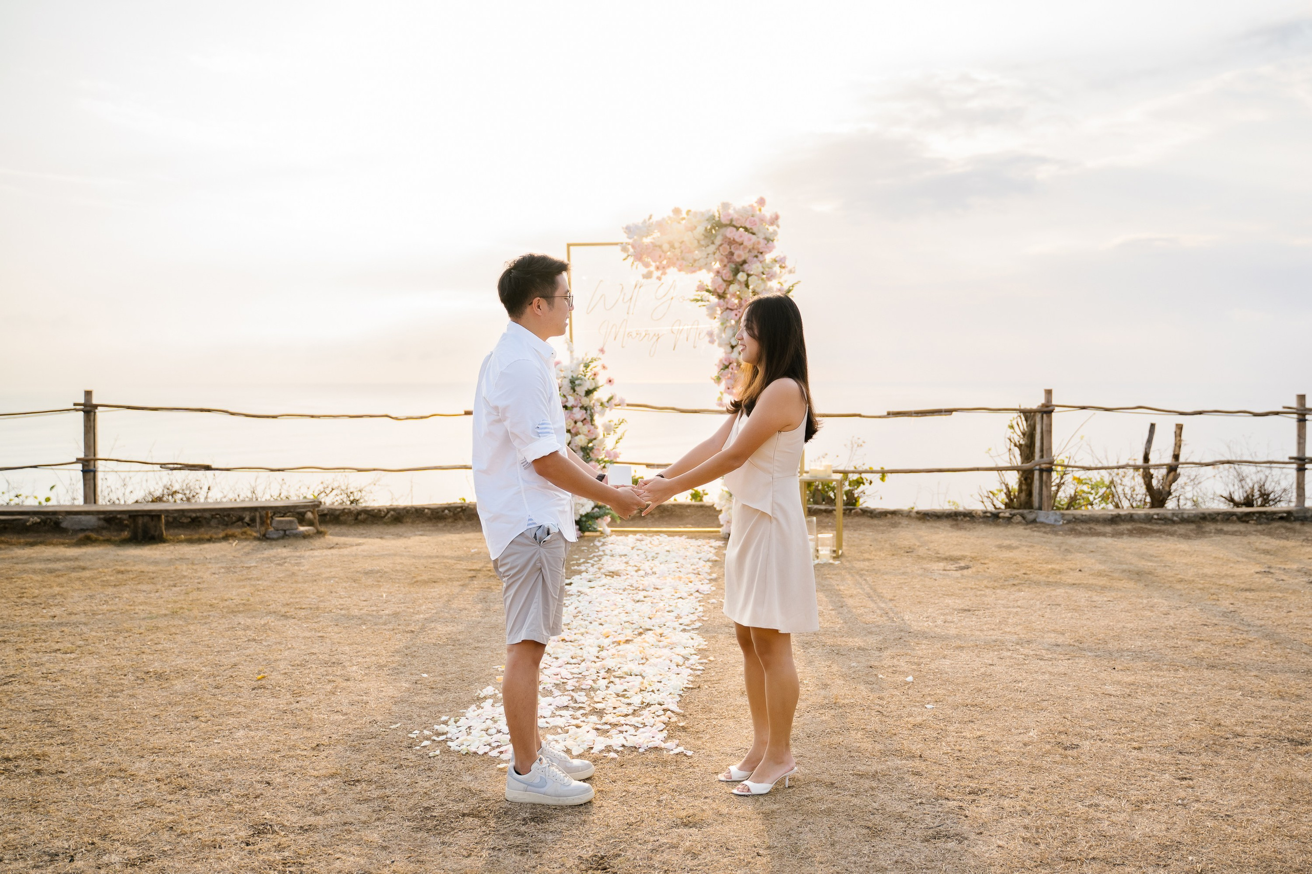 SECRET MARRIAGE PROPOSAL. Female Photographer in Bali