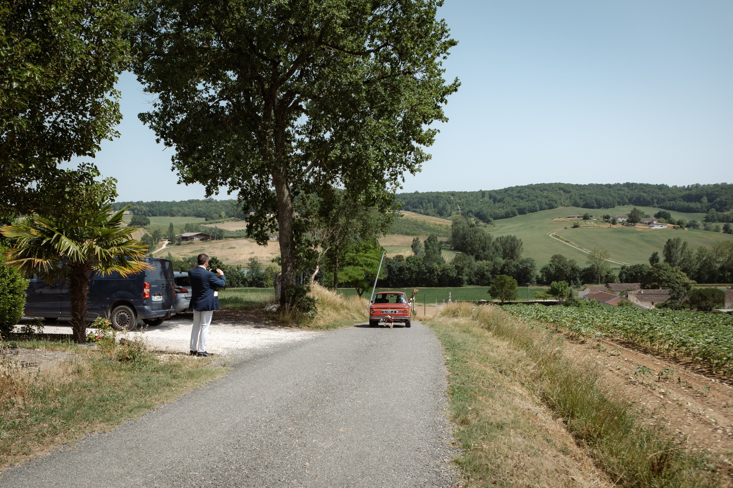 British — scottish wedding in Souquet Hall, Aquitaine, France. Eugénie Smirnova — your photographer in Toulouse and southwest France