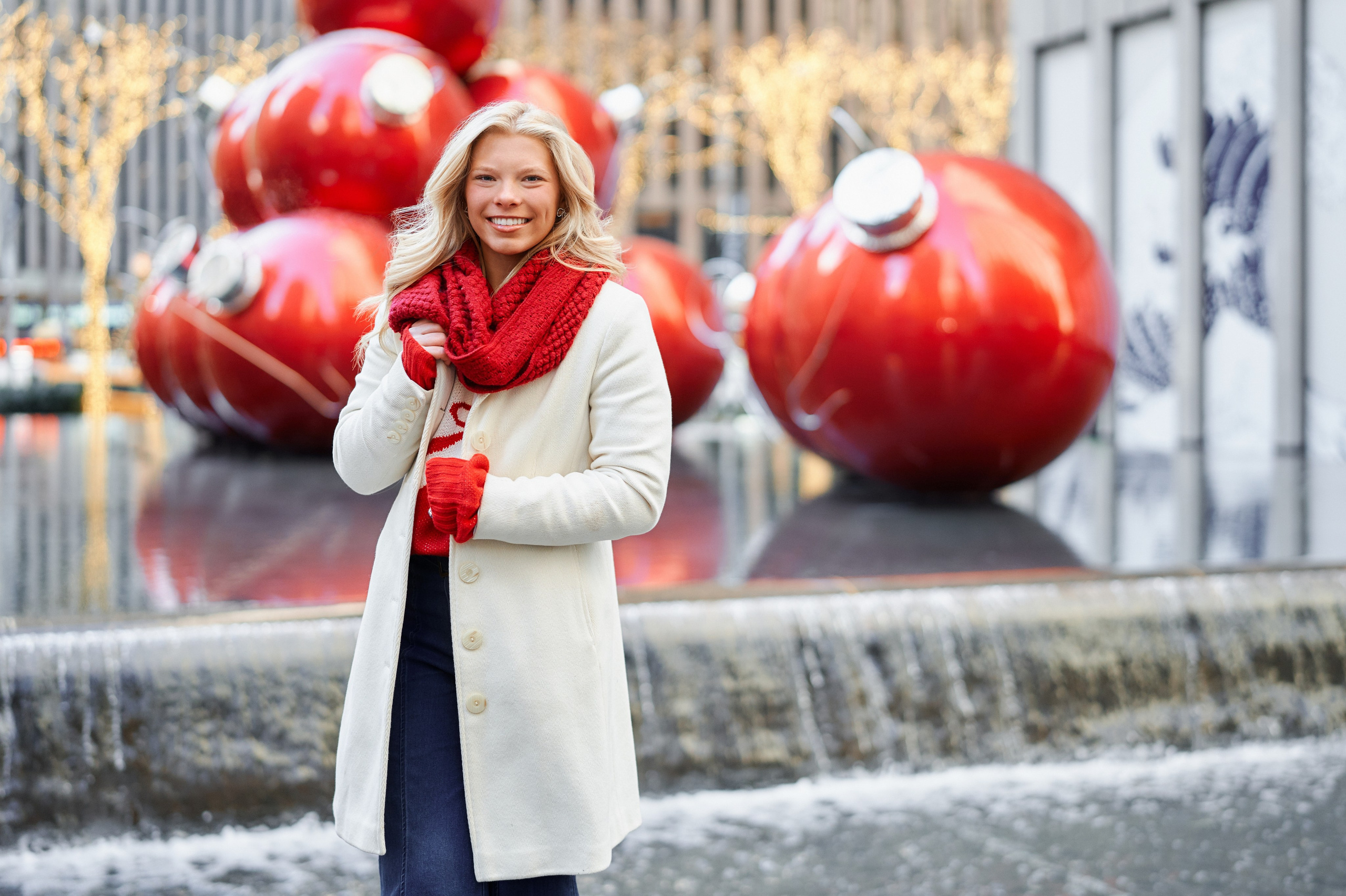 Christmas Mini Session 🎄. Professional Wedding and event photographer USA New York