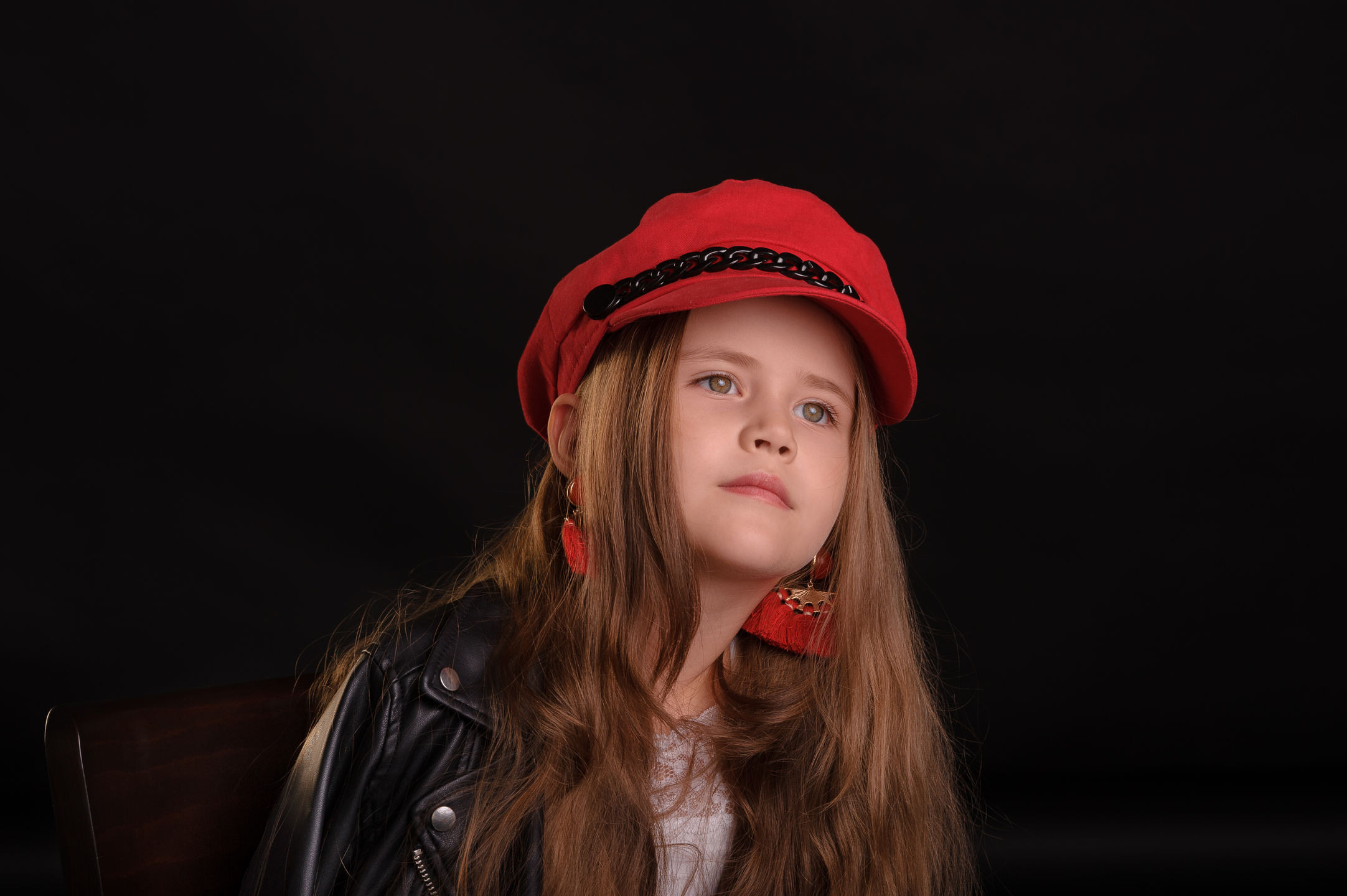 Студийный Портрет Даши в образе. Семейный фотограф в Кишинёве THOMAS SHTIFT