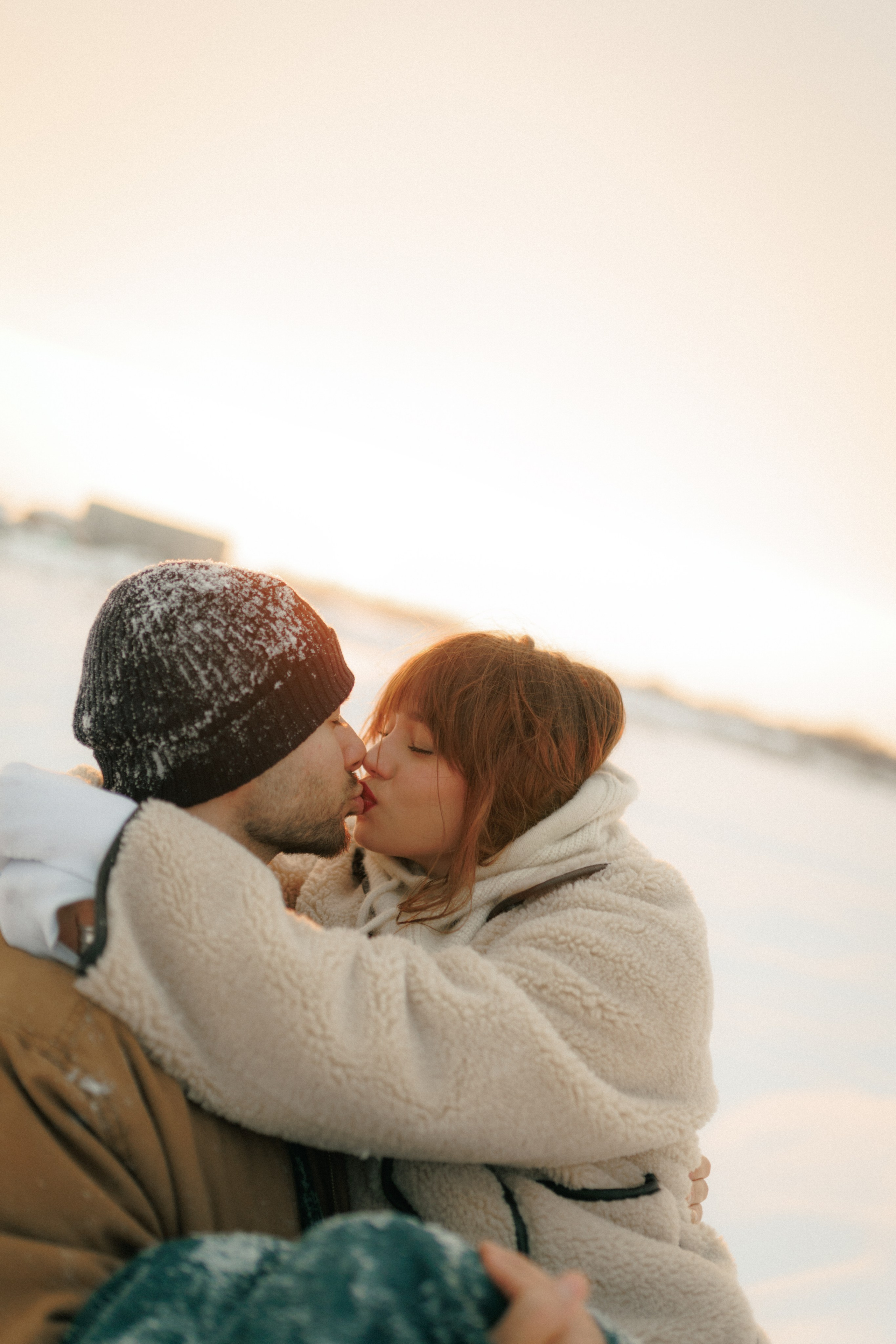 Snowy. Wedding photographer and videographer based in Timisoara, Romania