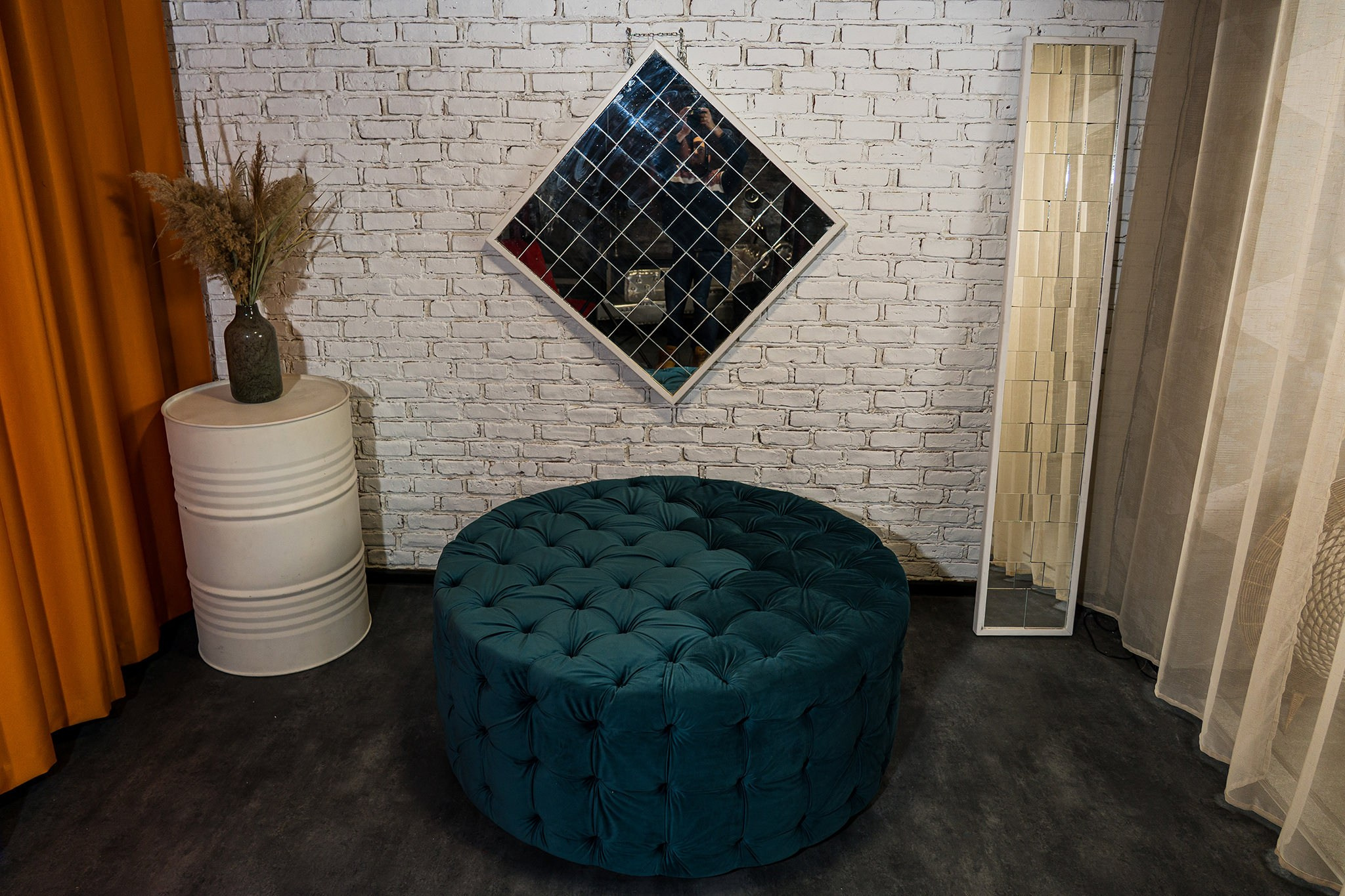 Prezentare studio foto personal Galati. Setup decoruri. Studio foto Galati sexy — boudoir fotograf freelancer Florin Costache