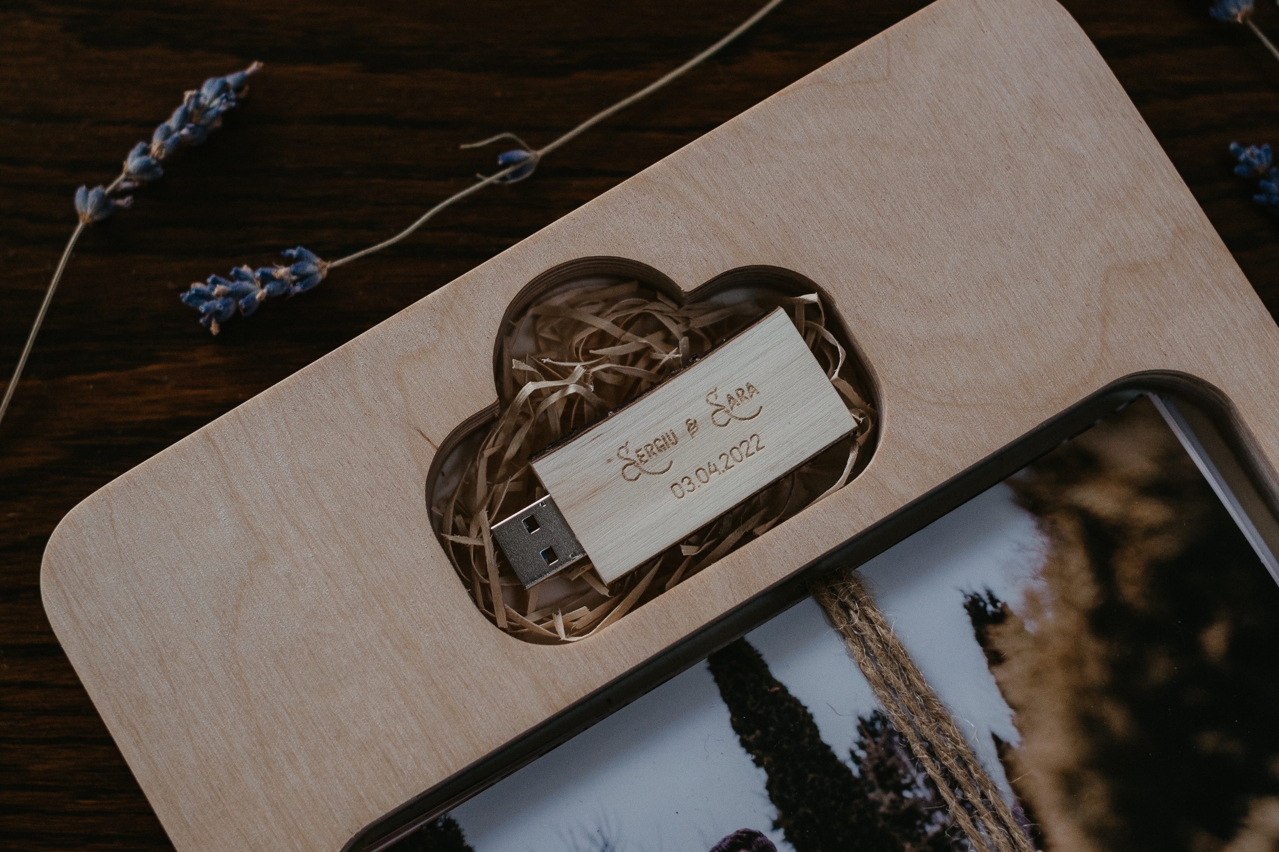 Albume foto - Wedding Box din lemn. Valentin Melen - fotograf de nunta 🤍