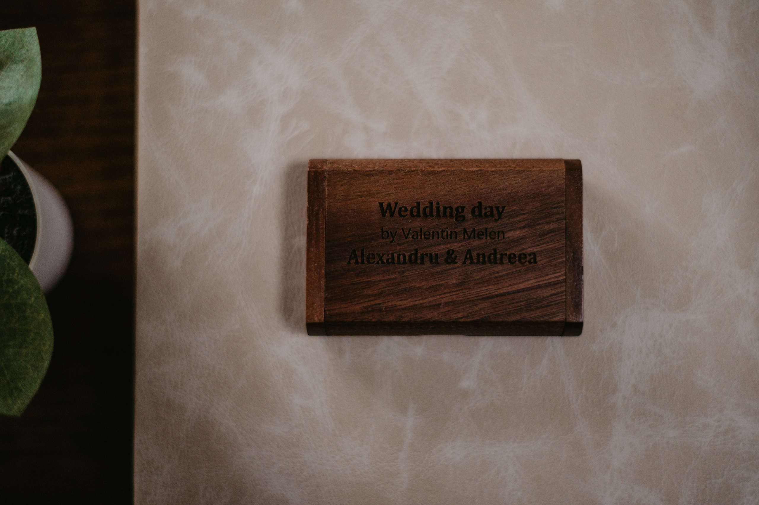 Albume foto - Wedding Box din lemn. Valentin Melen - fotograf de nunta 🤍