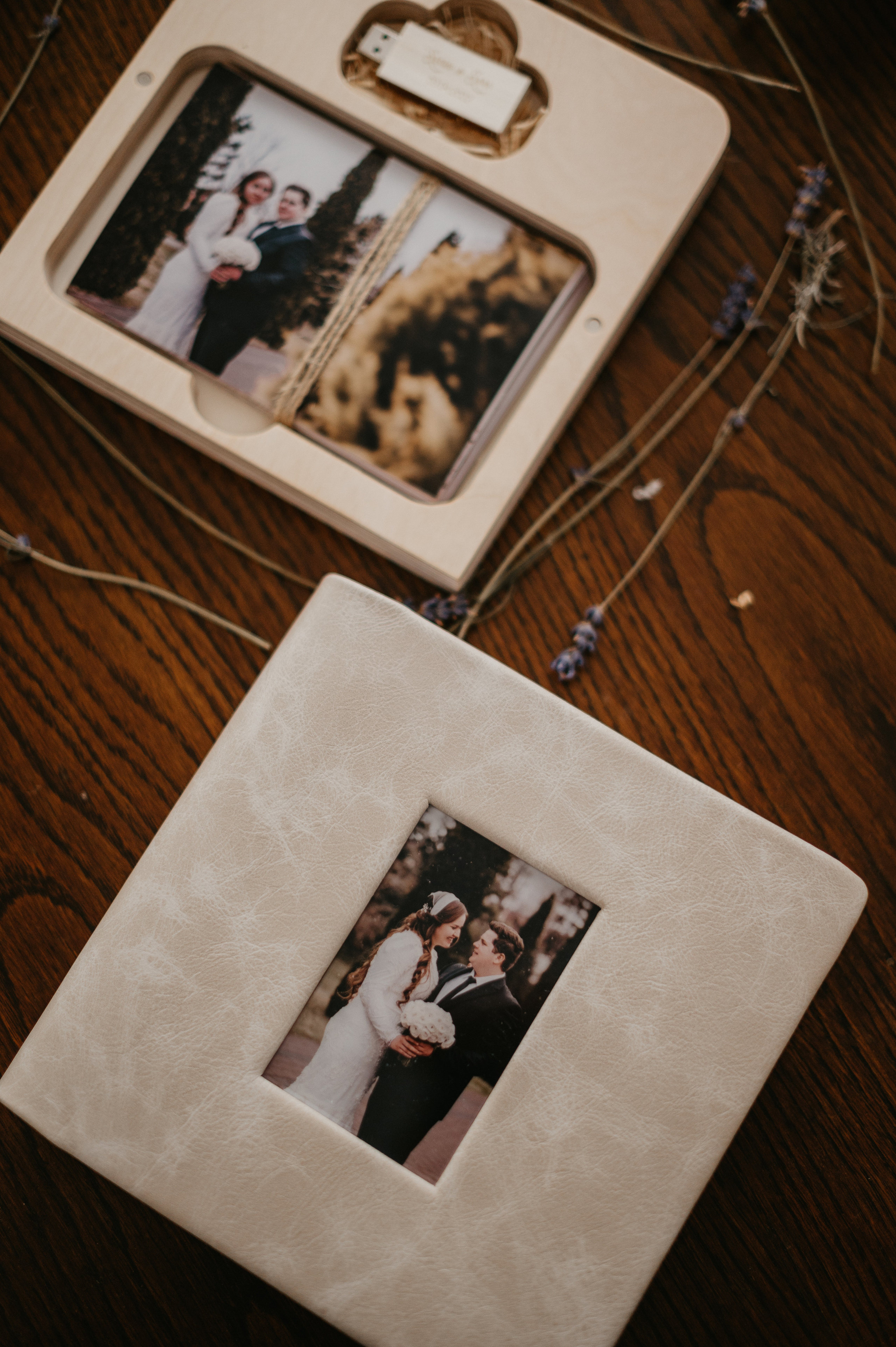 Albume foto - Wedding Box din lemn. Valentin Melen - fotograf de nunta 🤍