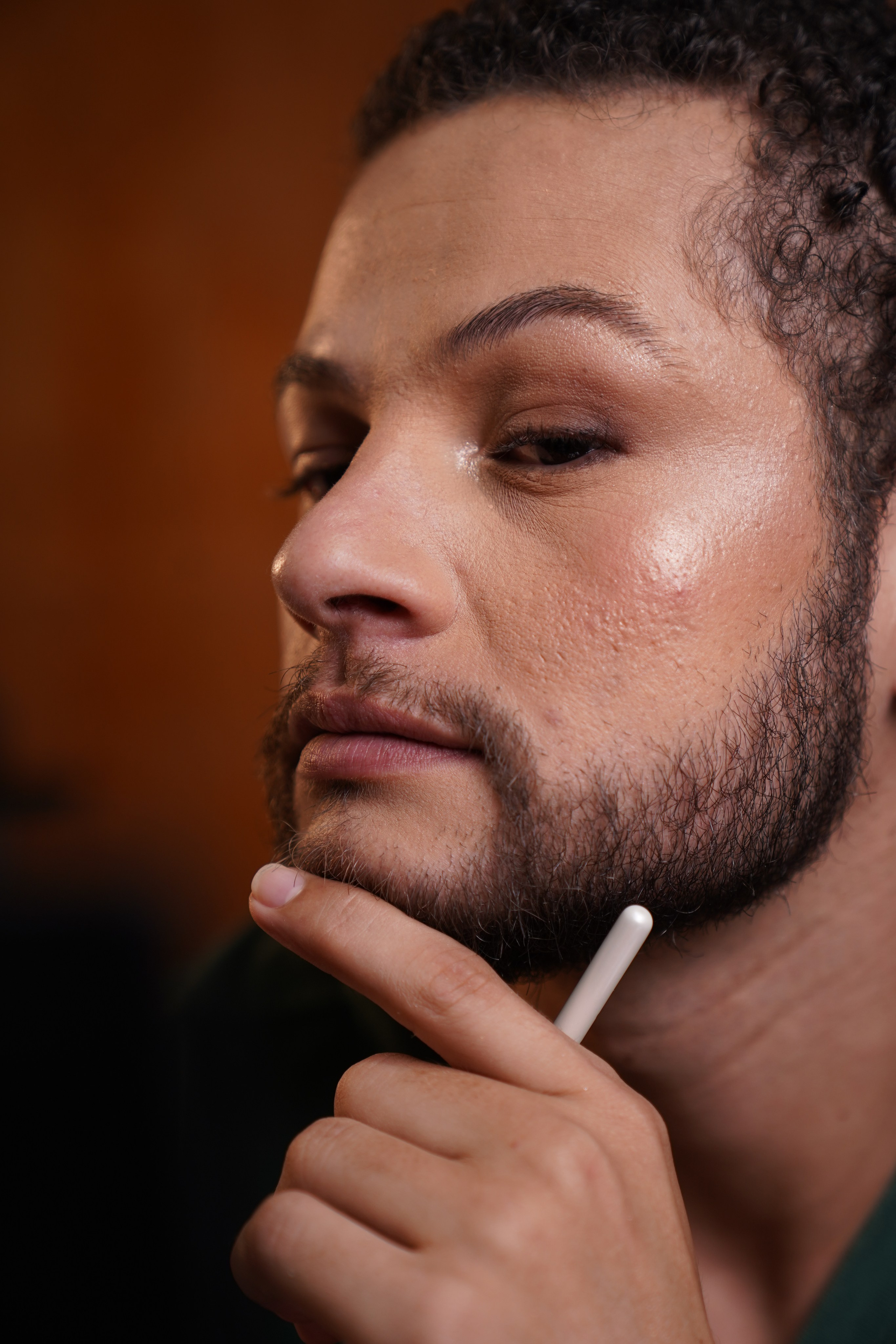 Institucionais. Início