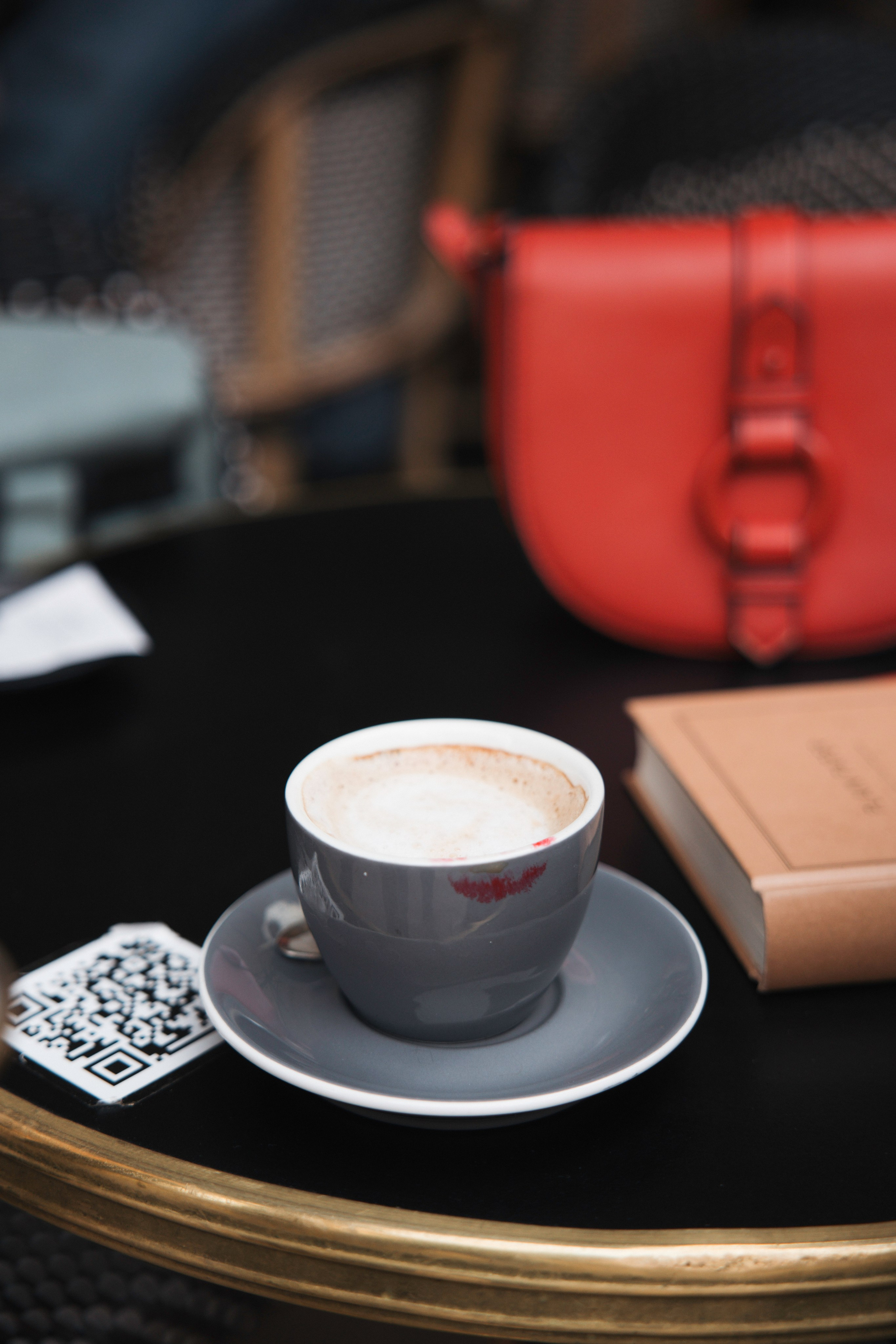 Séance photo de marque personnelle à Toulouse pour Tanya. Eugénie Smirnova — photographe à Toulouse et dans le sud-ouest de la France