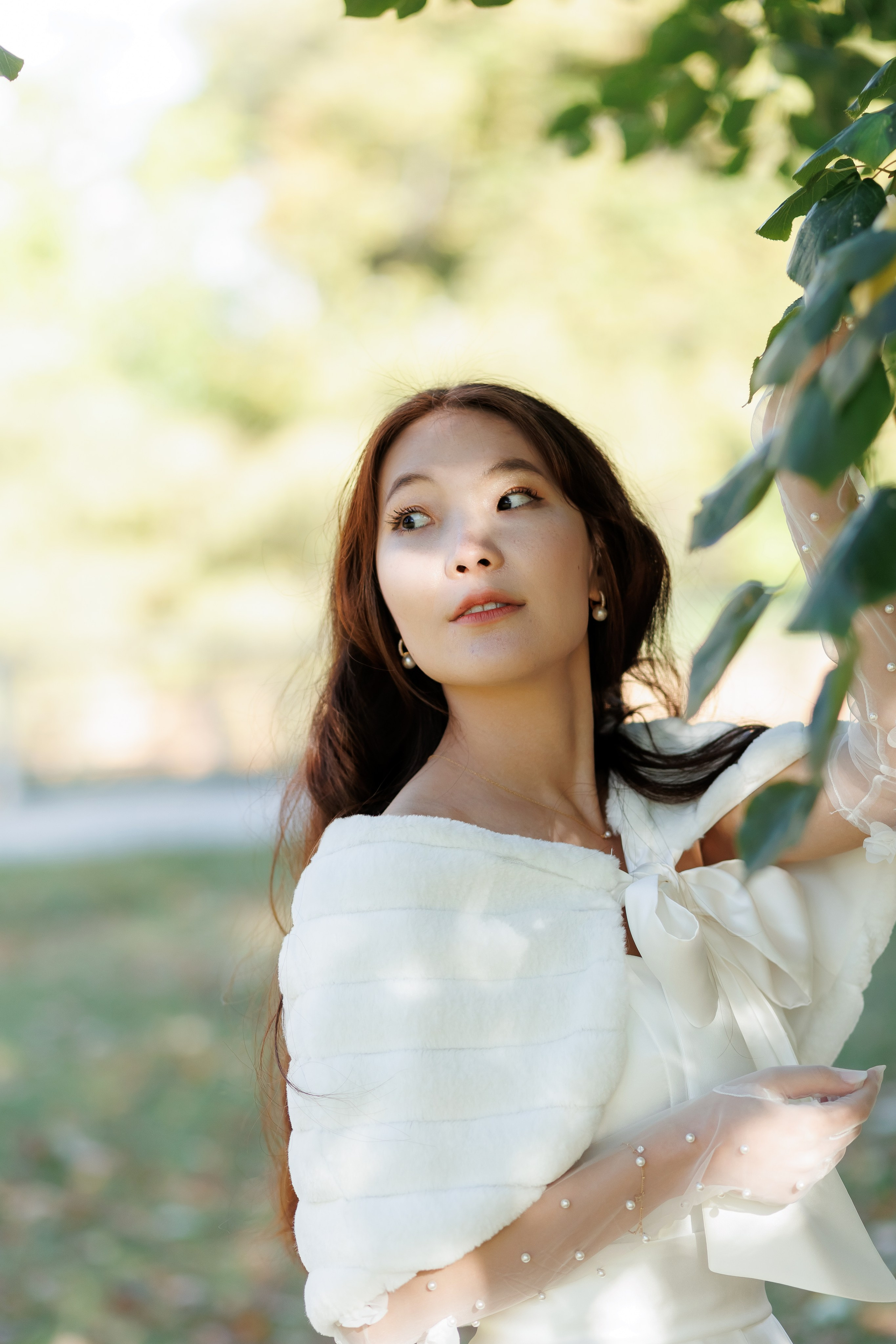 Eine intime Feier vor der großen Hochzeit: Solongo und Victor im Standesamt Spandau. Hochzeitsfotografie in Berlin Nataliia Schütze