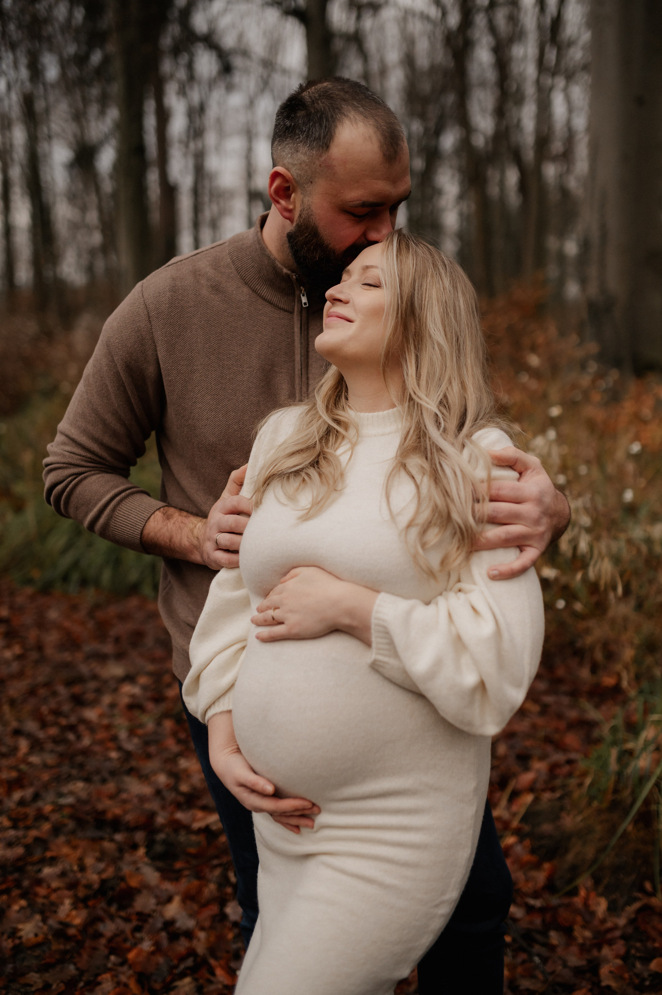 Babybauchshooting in Ansbach – natürliche Schwangerschaftsfotografie im Freien