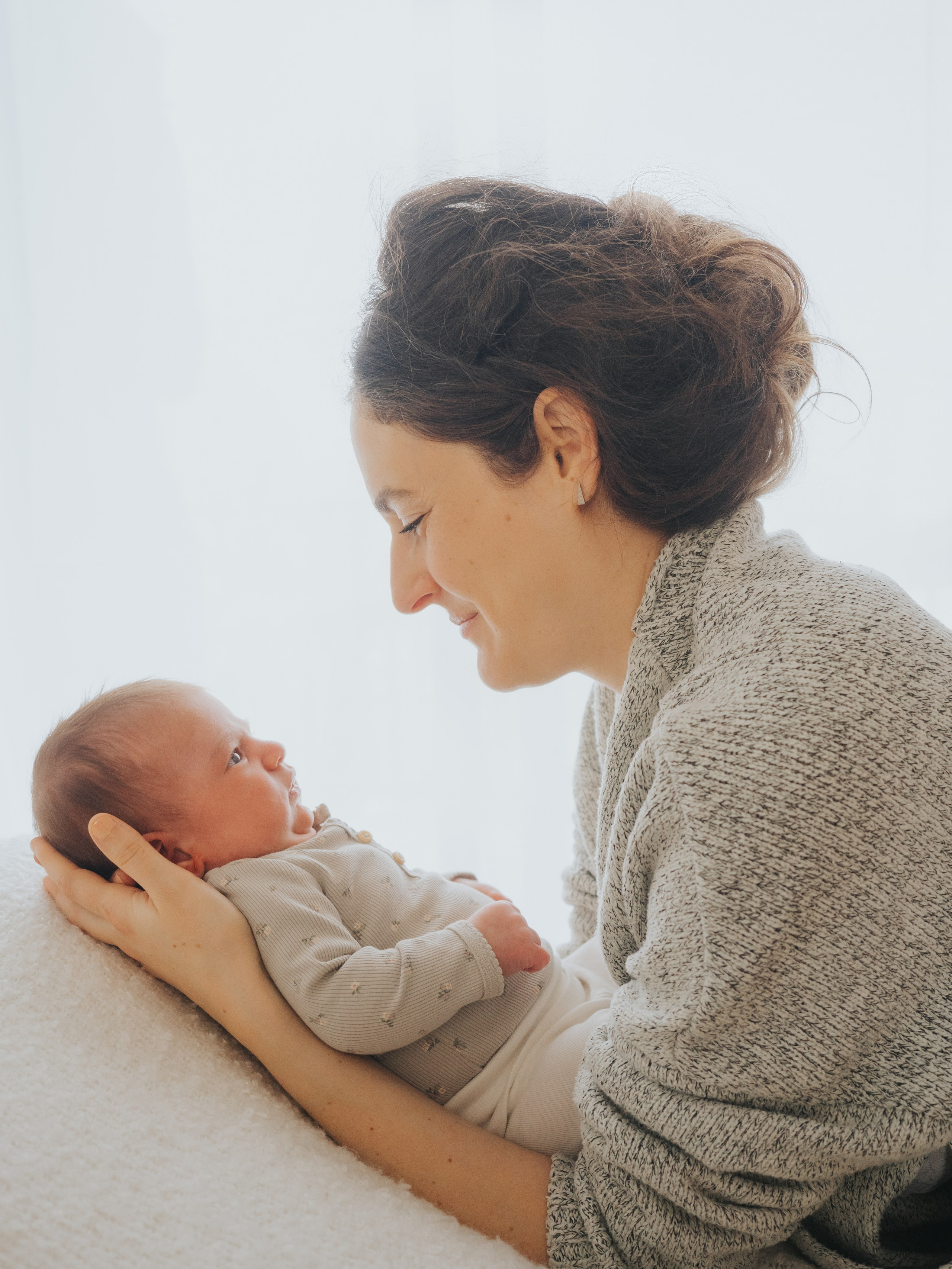 Newborn. Mimosa Studios — Motherhood & Family Photographer in Montreal