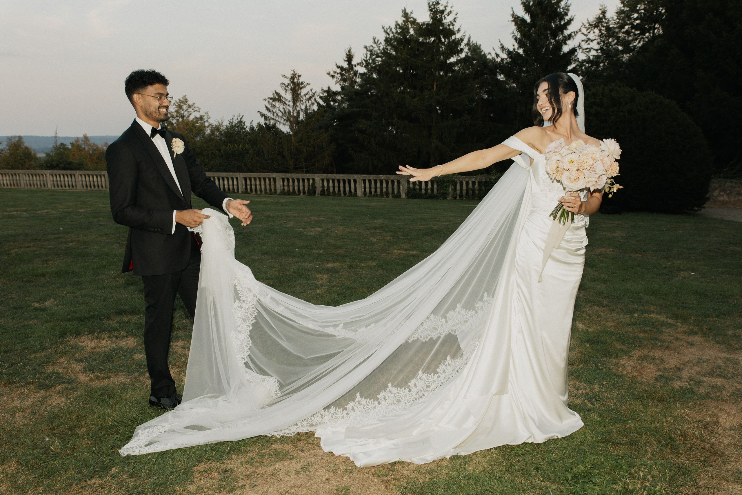 Elegant Castle Wedding in Austria | Alwin & Ruth’s Fairytale Celebration. Wedding photographer and videographer based in Timisoara, Romania