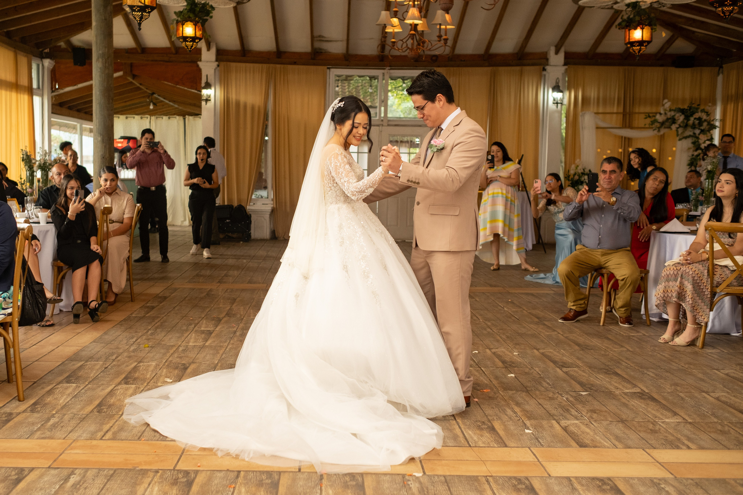 Abi & Gio. Daniel Brand | Fotografía de Bodas y Comercial en Honduras