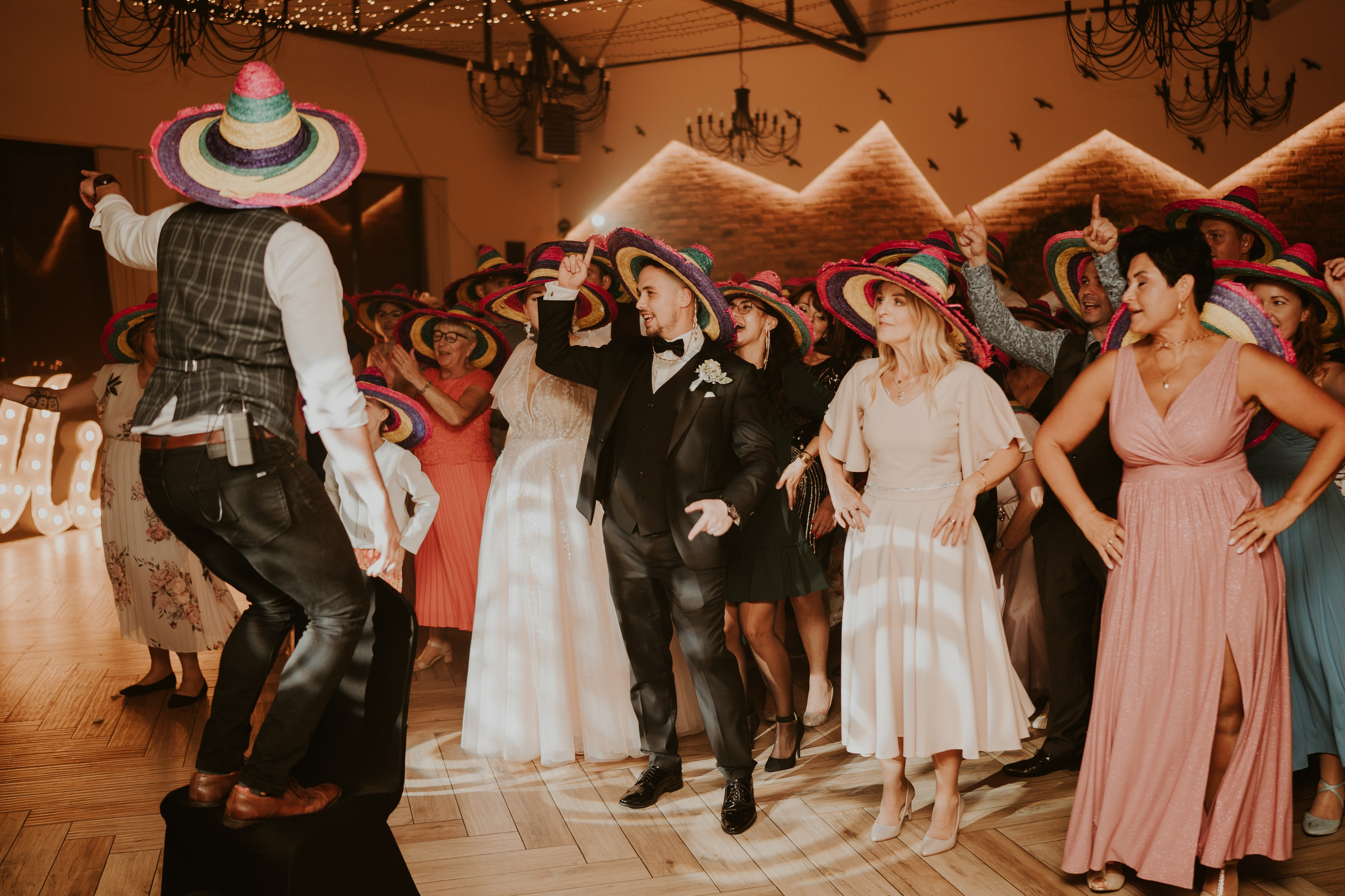 Trzy Drzewa: wspaniała uroczystość Wiktorii i Kamila. Karkowskafoto - fotografia miłości