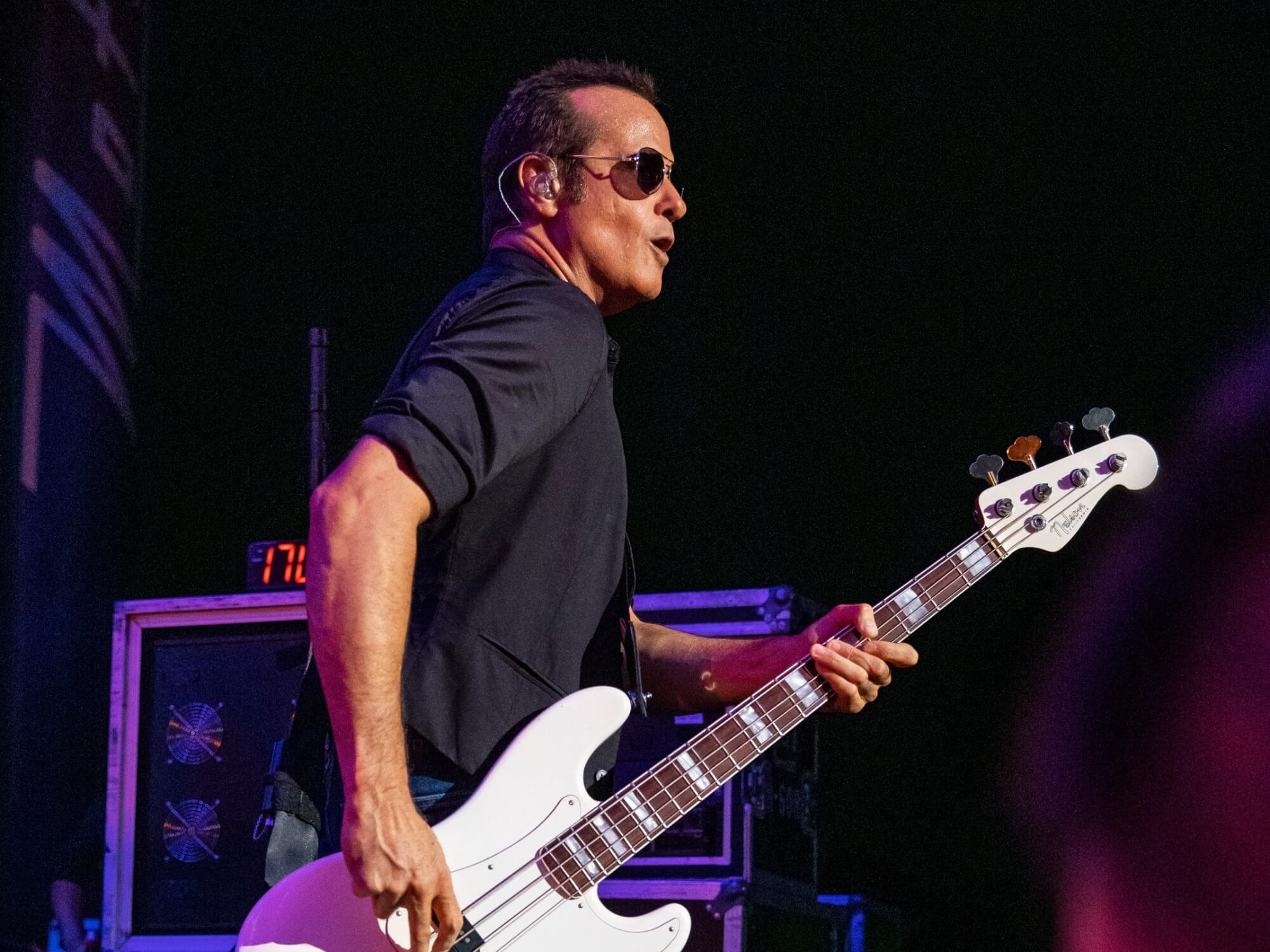 Robert DeLeo of Stone Temple Pilots Is Finalizing Work on His Second Solo Album | FOTKAI