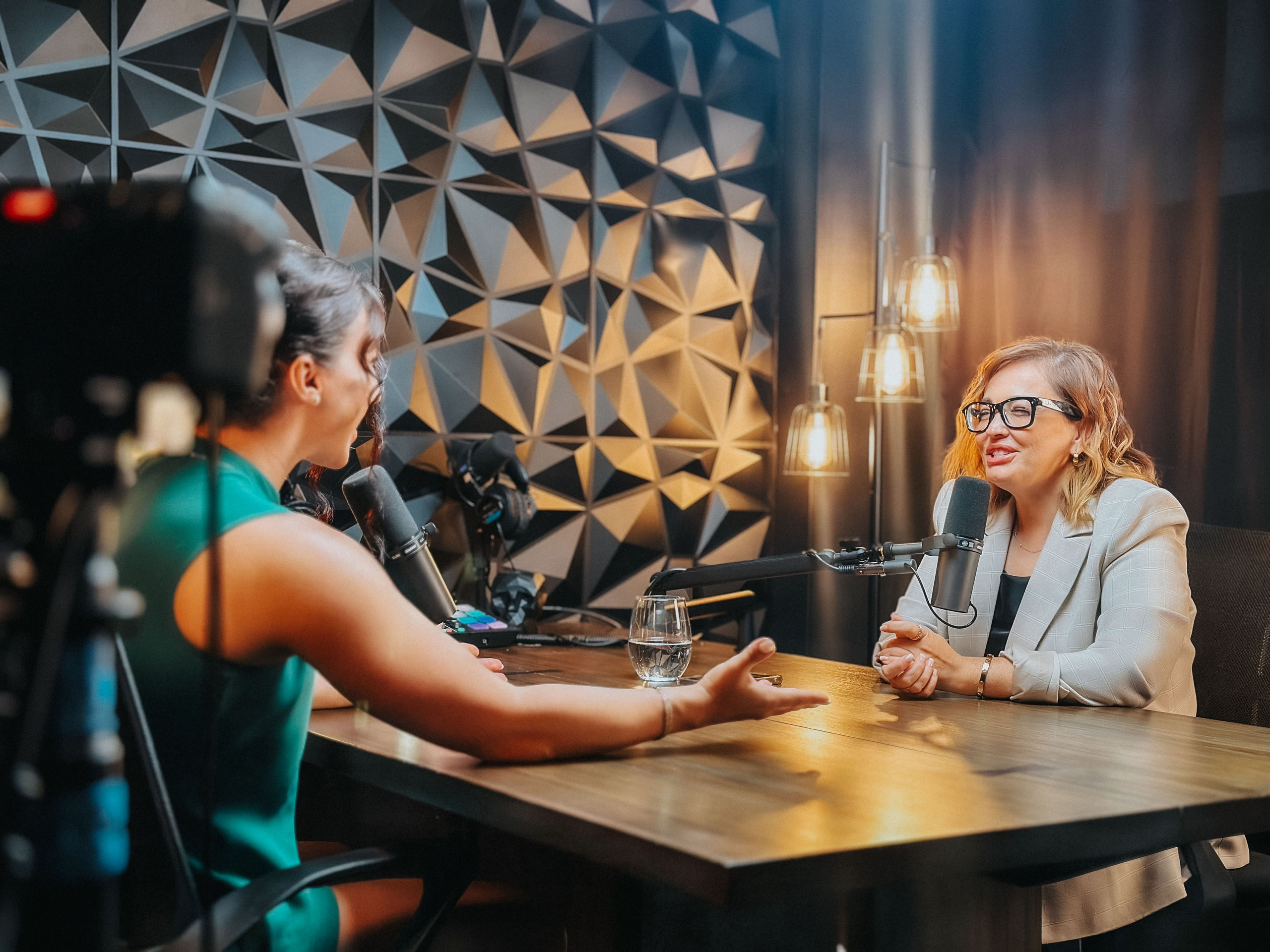 Ирина Недялькова: Фотограф, Тик Ток Коуч, мама блогера. Как мечты ст. НА VIBE УСПЕХА — Блог об экстраординарных людях с Кристиной Самофал