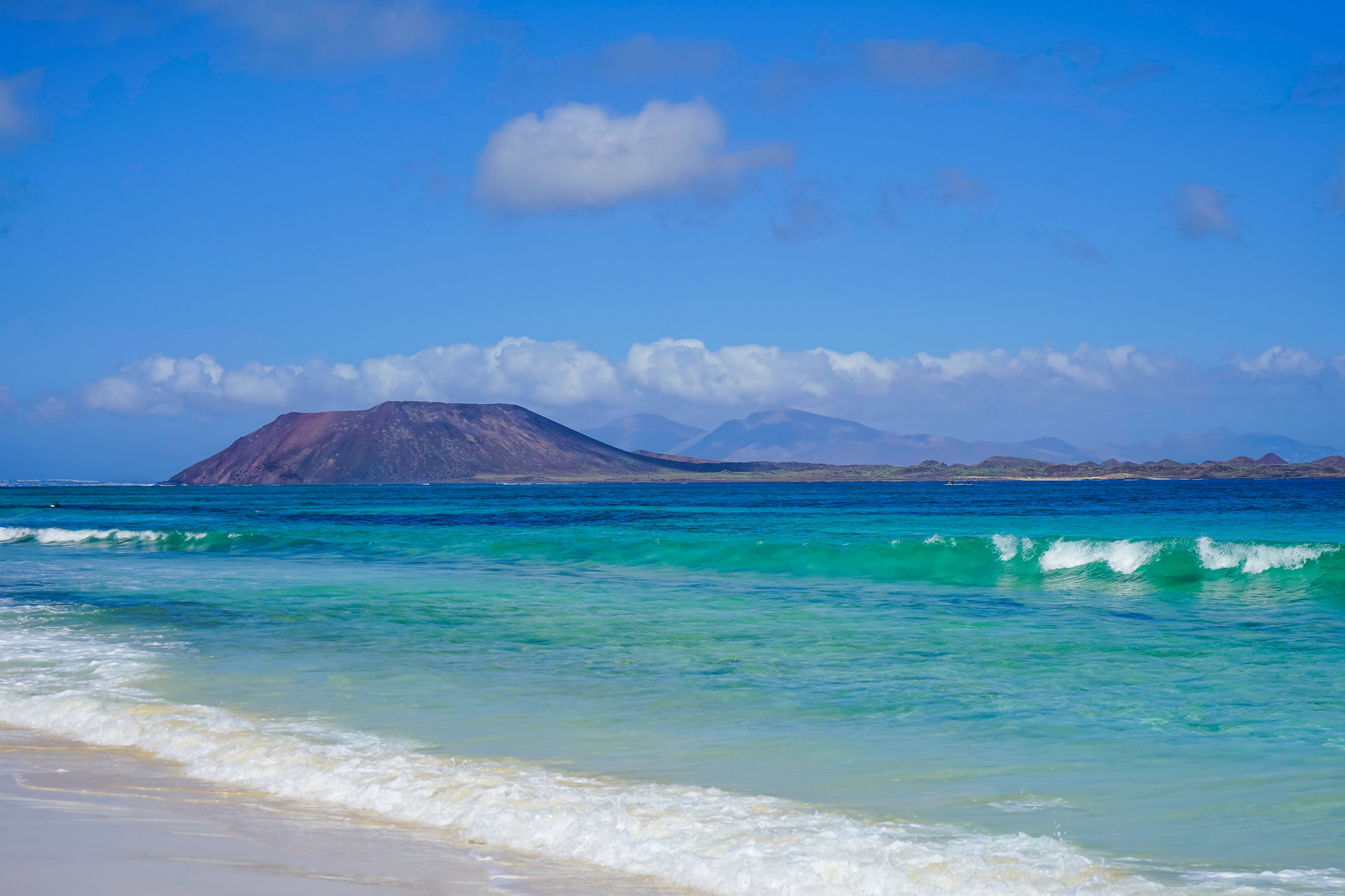 Дрон-съёмка и монтаж видео для бизнеса и соцсетей. Работаем в Таллине и по всей Эстонии. Также предлагаем обучение и консультации