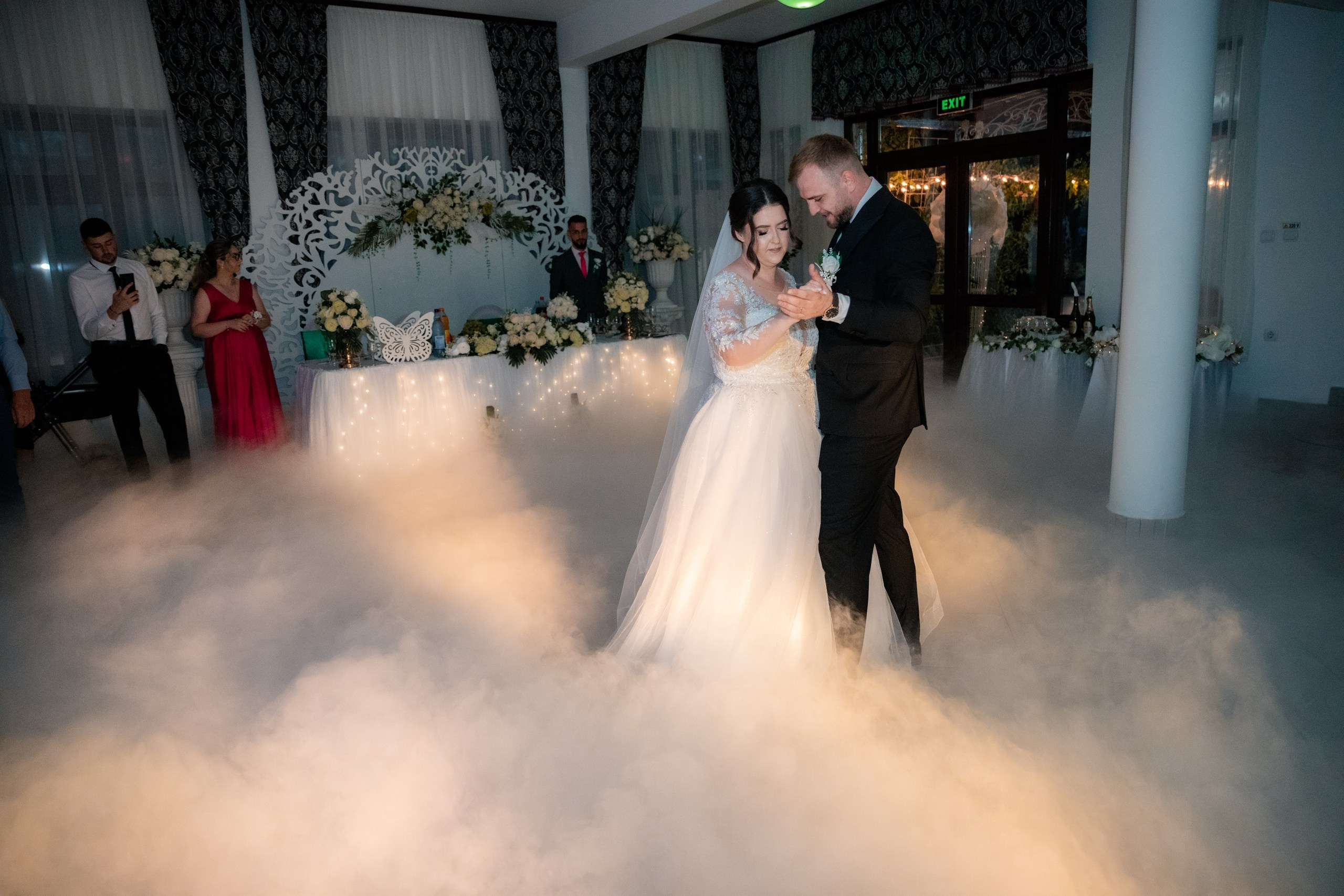 servicii foto. servicii foto Botoșani. servicii foto video Botoșani. fotograf nunta. fotograf evenimente. fotograf nunta Botoșani. Alin chirila. Alin chirila fotograf. Alinofotostudio.- Mire și mireasă – Sergiu & Liliana – ziua nunții, 2024 - Emoții în ziua nunții – Sergiu și Liliana - Dansul mirilor – fotografie artistică nuntă 2024 - Sedinta foto romantică în natură – Sergiu & Liliana - Rochia de mireasă și detalii de nuntă elegante