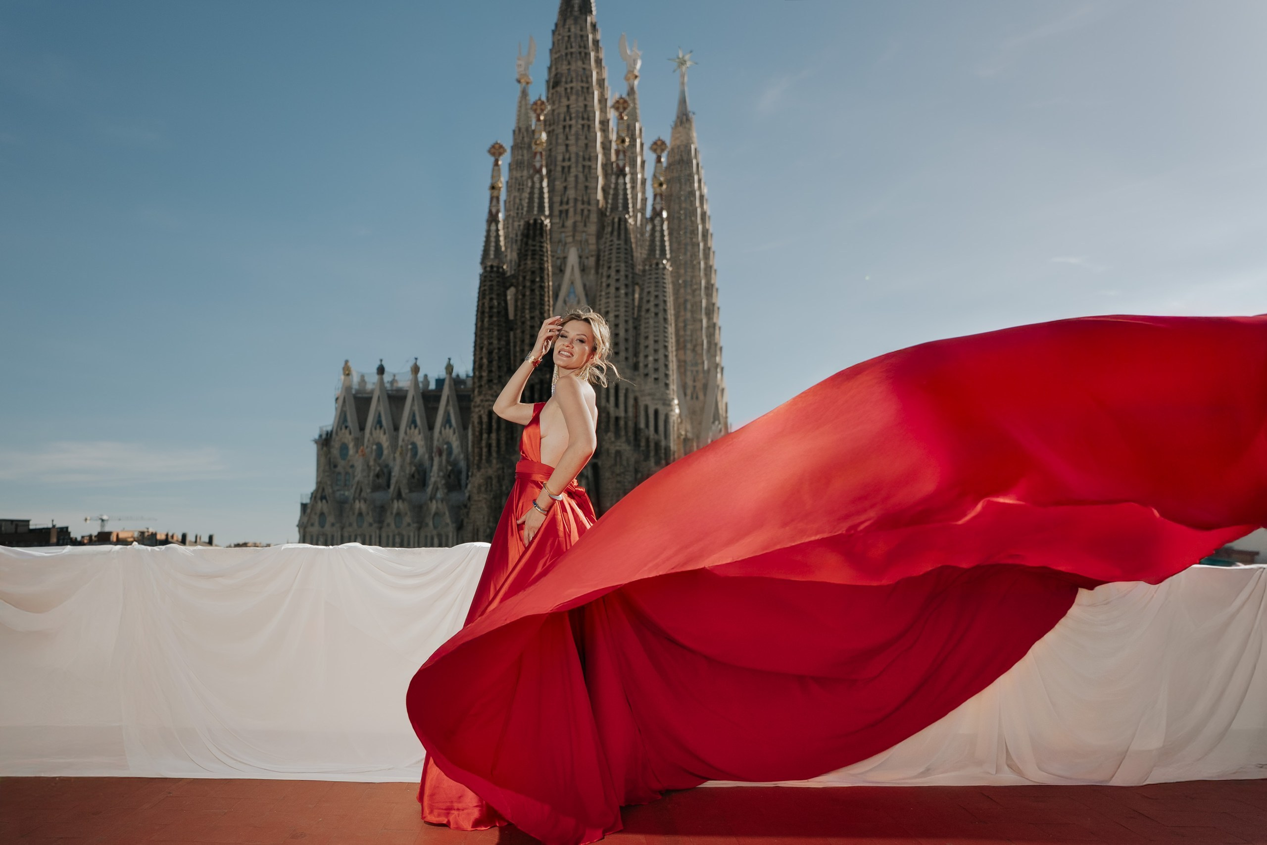 DiaFoto Luxury Dress Photoshoot in Barcelona | Flying Dress Photoshoot | Unique and Special Things To Do In Barcelona