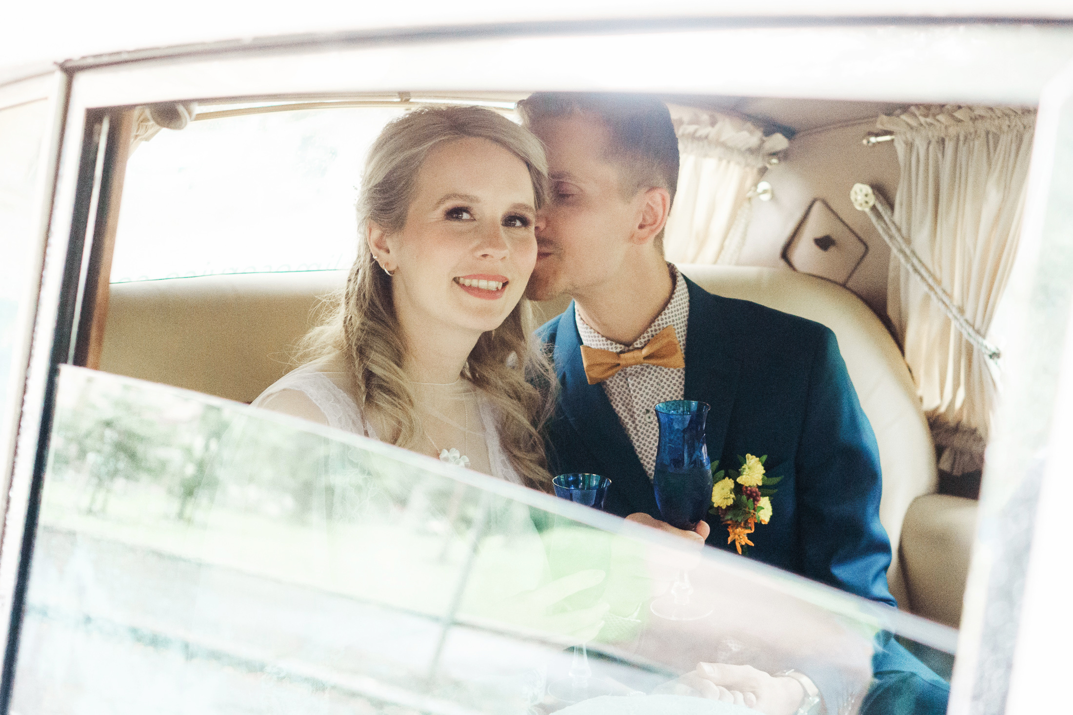 Hääkuvaus sateella