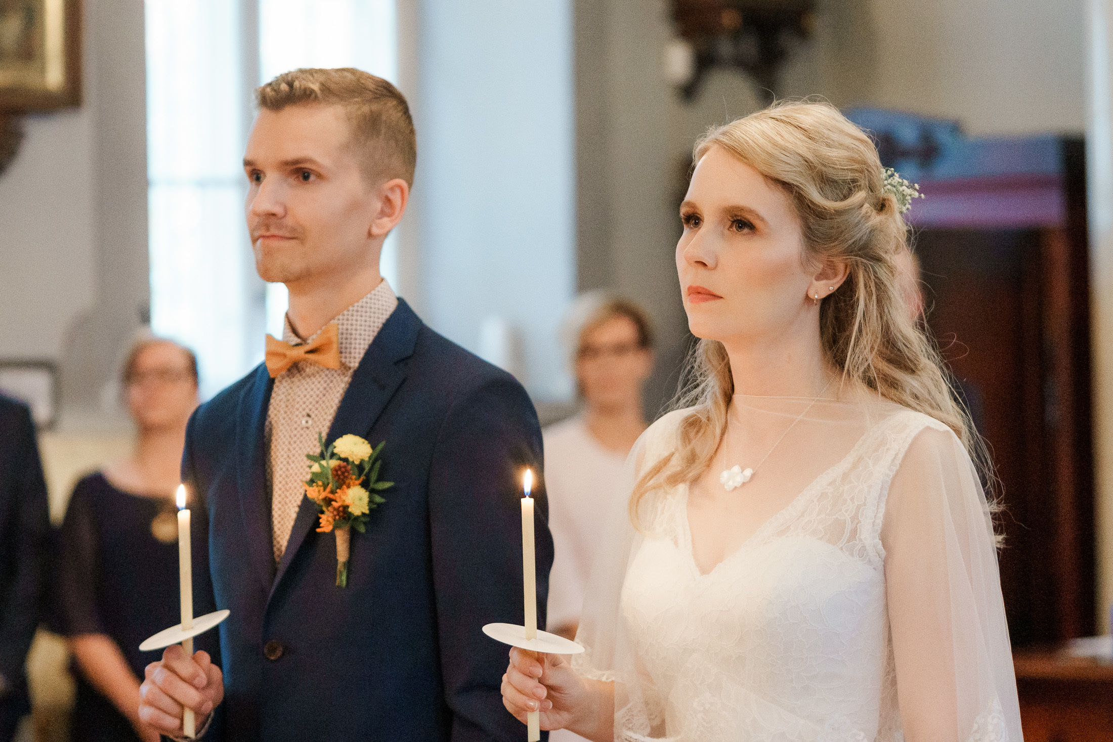 Syksyinen hääkuvaus Helsingissä: Sokos hotelli, ortodoksinen vihkiminen ja Relandersgrund Majakkalaiva