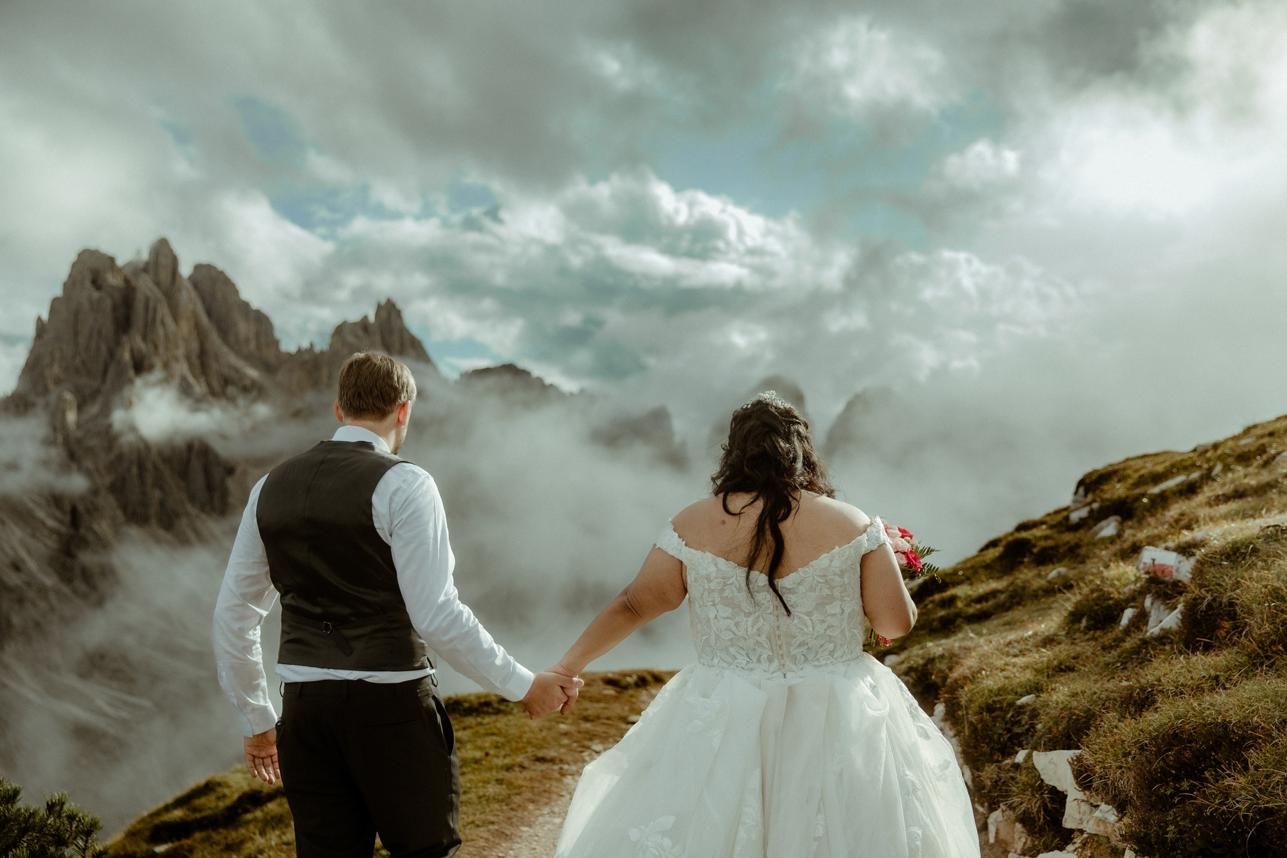 Secret Dolomites elopement at Lago di Braies & Cadini di Misurina | Best place to elope in Italy. Iceland elopement photographer & videographer