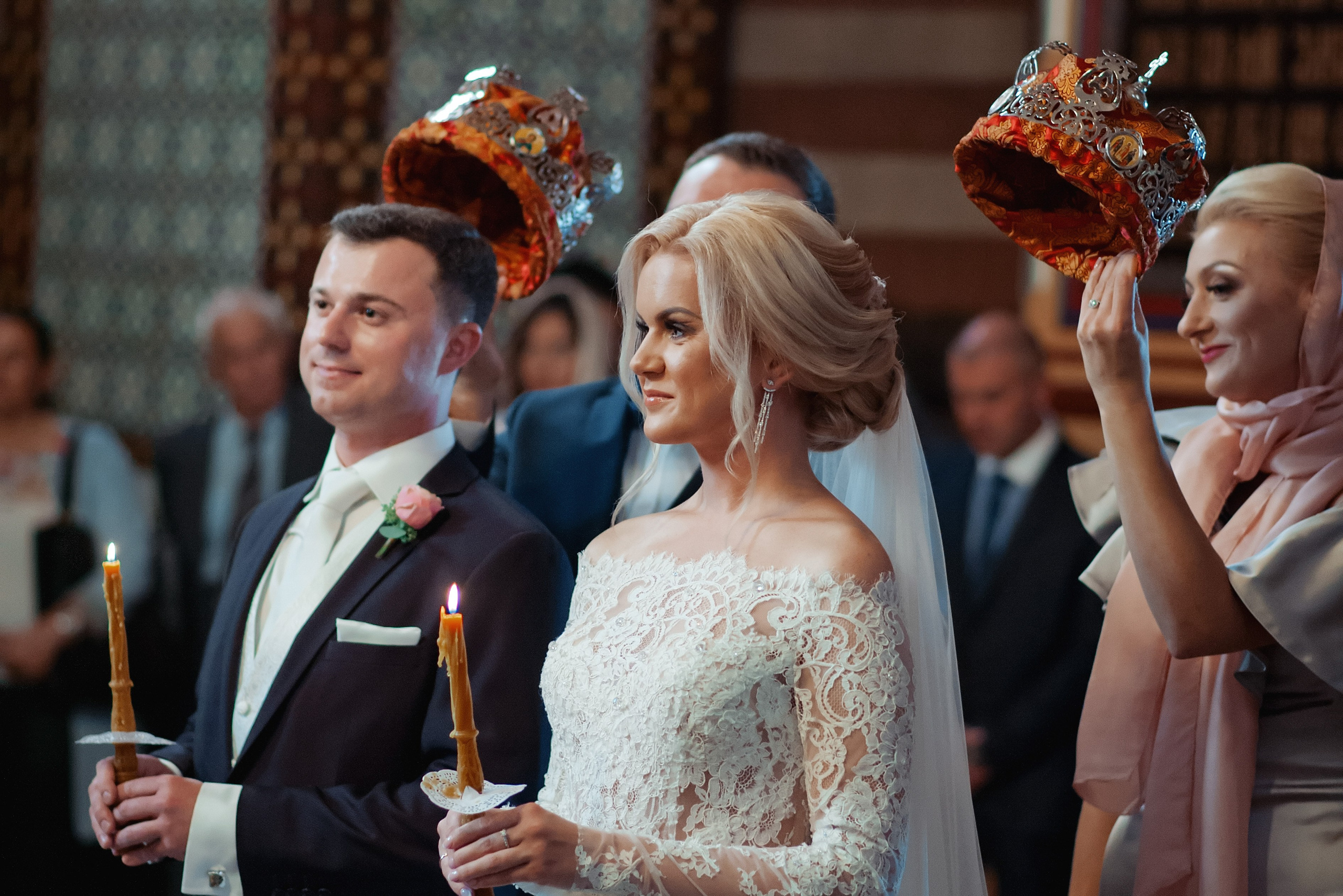 Vestuvių fotosesija, ceremonija, Vestuvių pasiruošimo fotografavimas. Vestuvių fotografas Vilnius Trakai kaina vestuvių fotografavimas fotografė personal.lt photogrpahy kainos jaunoji jaunikis nuotaka santuoka vestuvės, profesionali natūrali meninė reportažinė klasikinė fotosesija, vestuvių fotosesija gamtoje dvare
