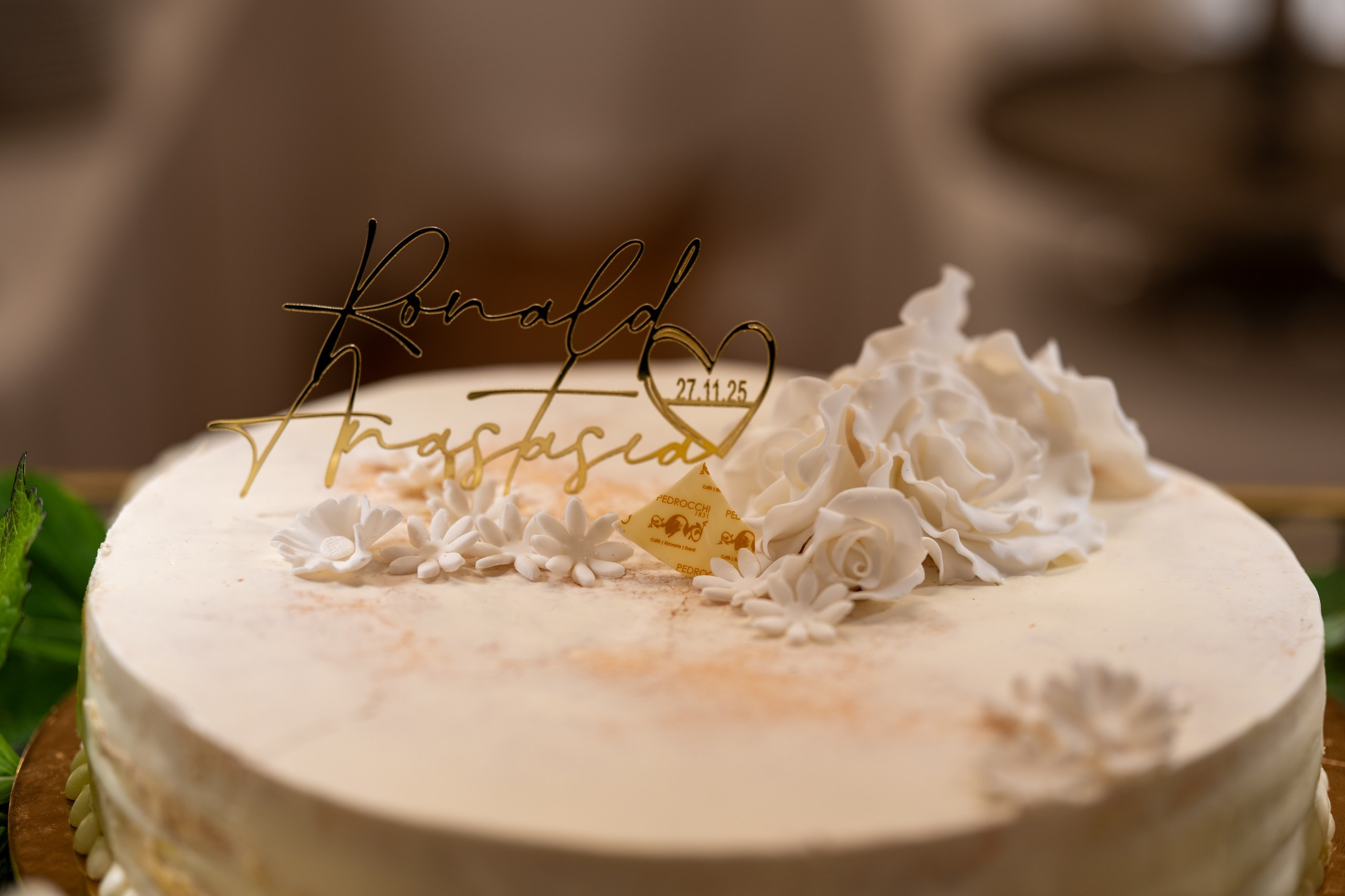 Wedding at Caffè Pedrocchi, Padua. El Velo Blanco I Wedding Photographers