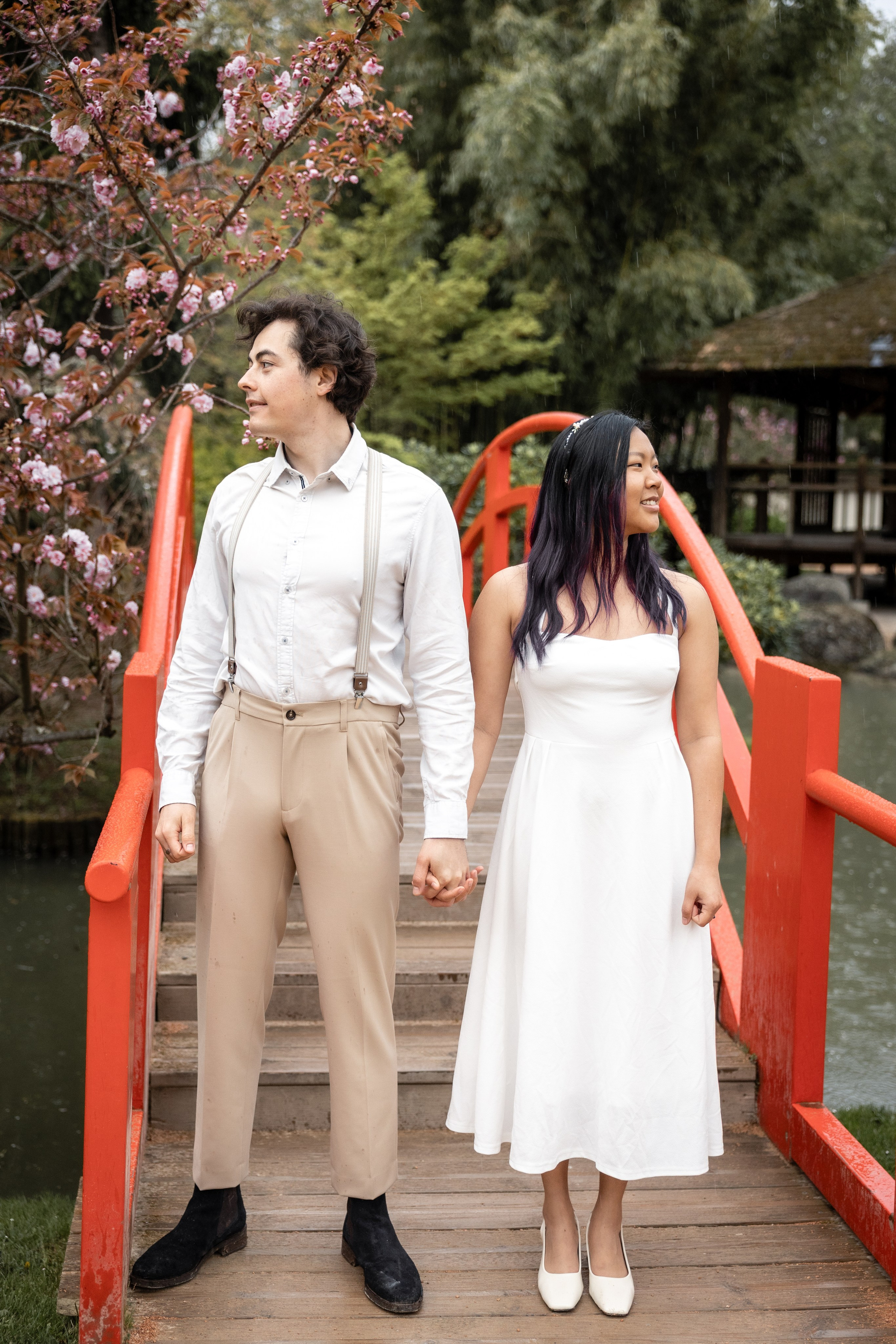 Photoshoot in the blooming Japanese Garden of Toulouse. Eugénie Smirnova — your photographer in Toulouse and southwest France