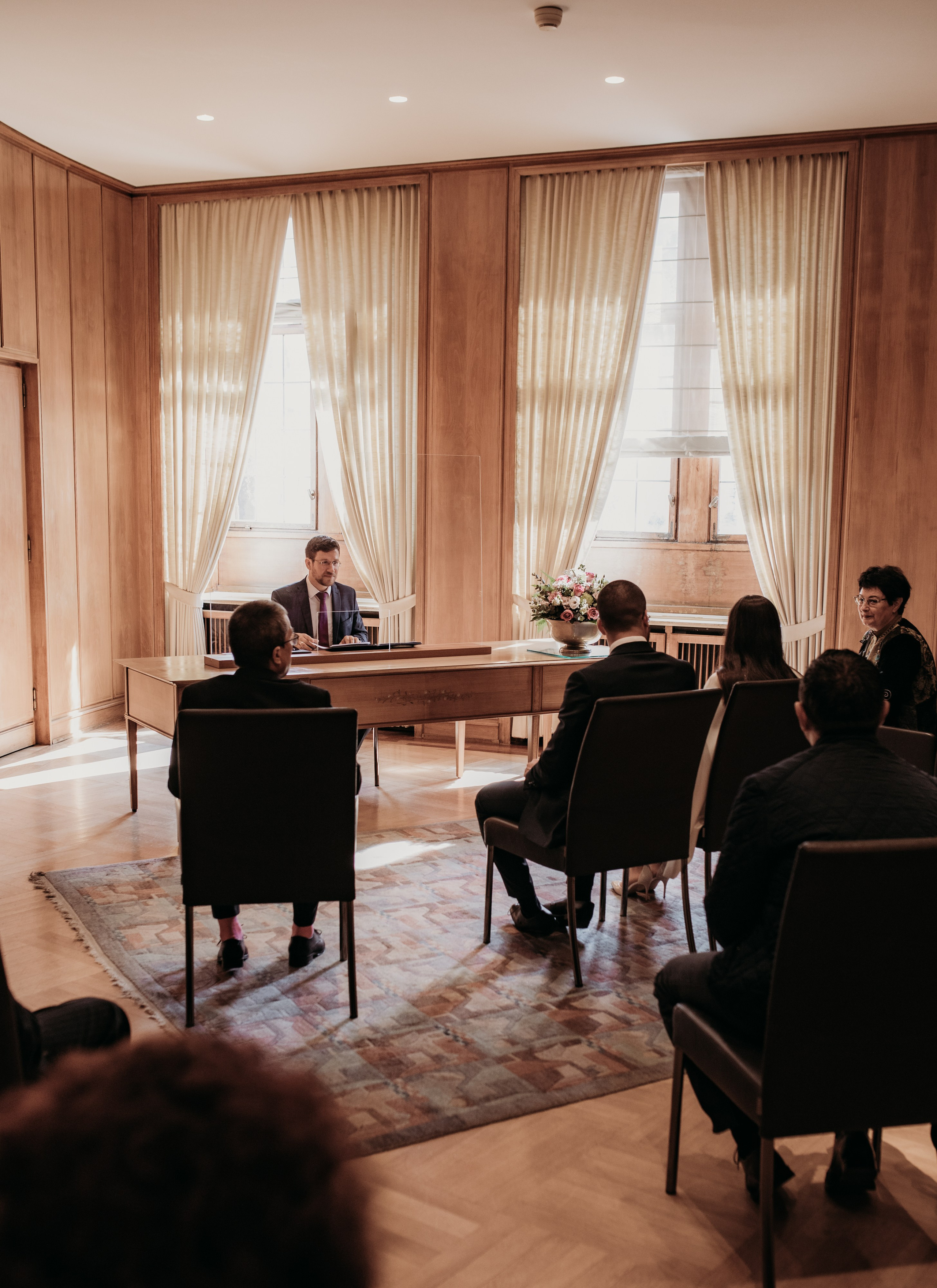 Hochzeitsfotograf Frankfurt am Main – natürliche emotionale Hochzeitsreportage im Frankfurter Römer.