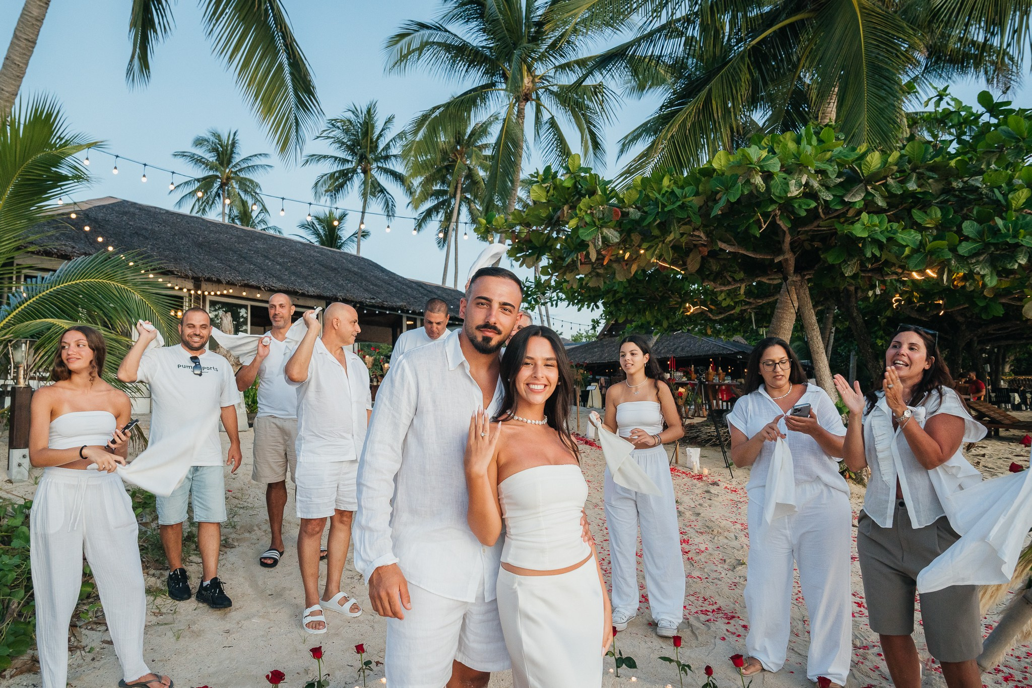 Invite friends. Romantic proposal on Koh Samui, Thailand