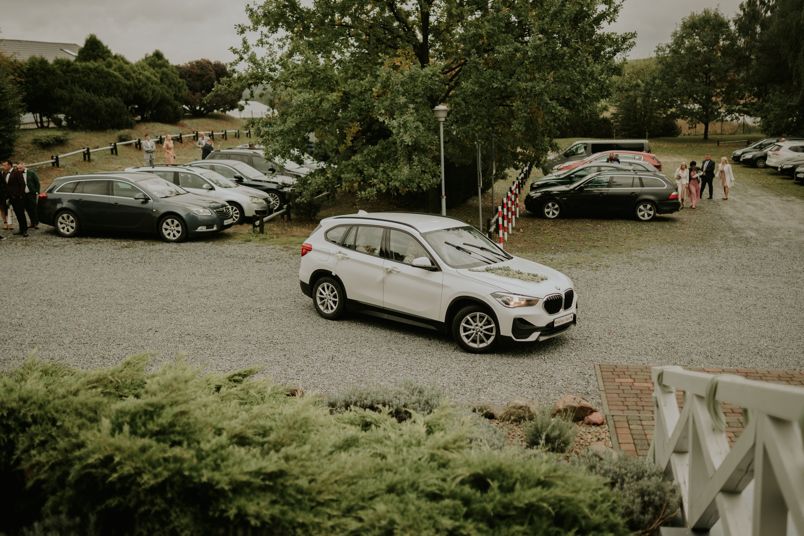 Trzy Drzewa: wspaniała uroczystość Wiktorii i Kamila. Karkowskafoto - fotografia miłości