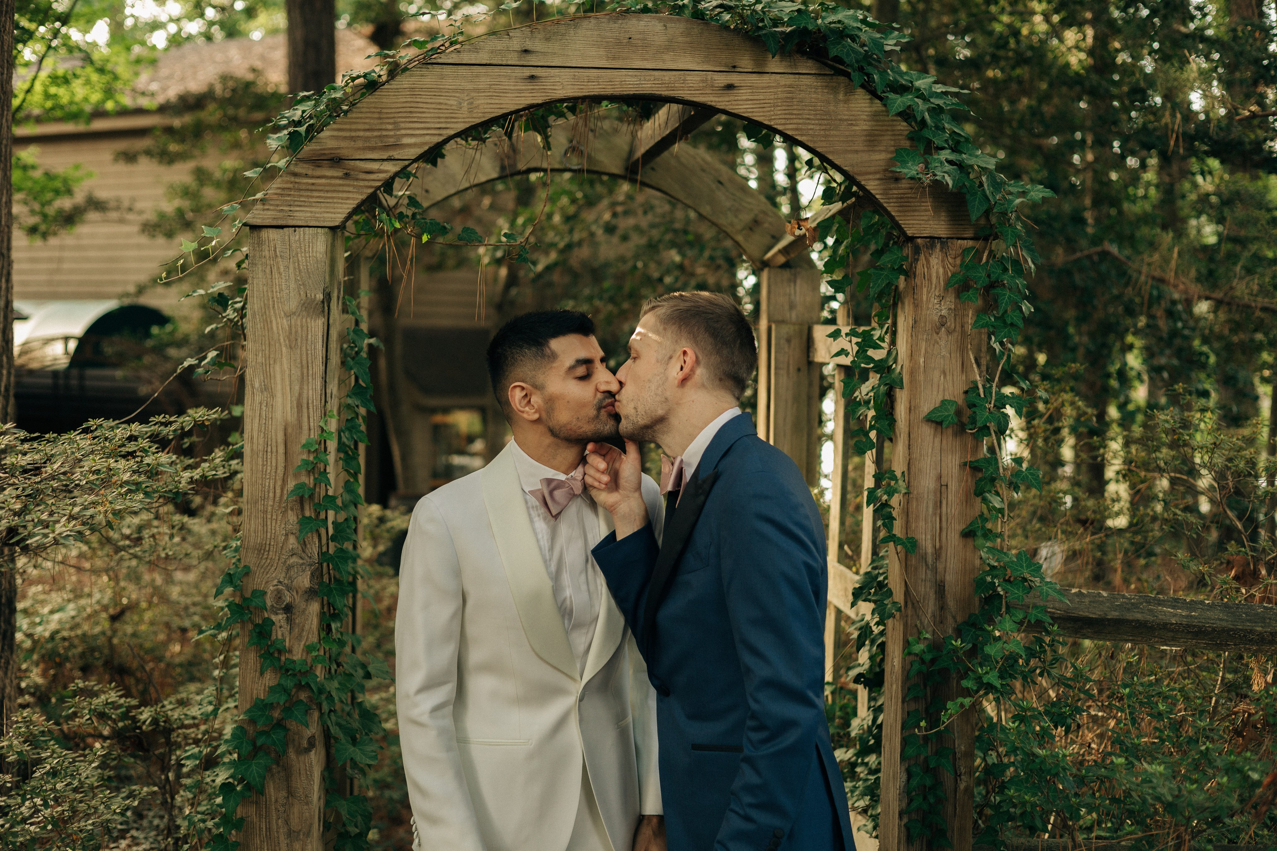 Queer Wedding in Richmond, VA. Sara Eulalia | Virginia Photographer