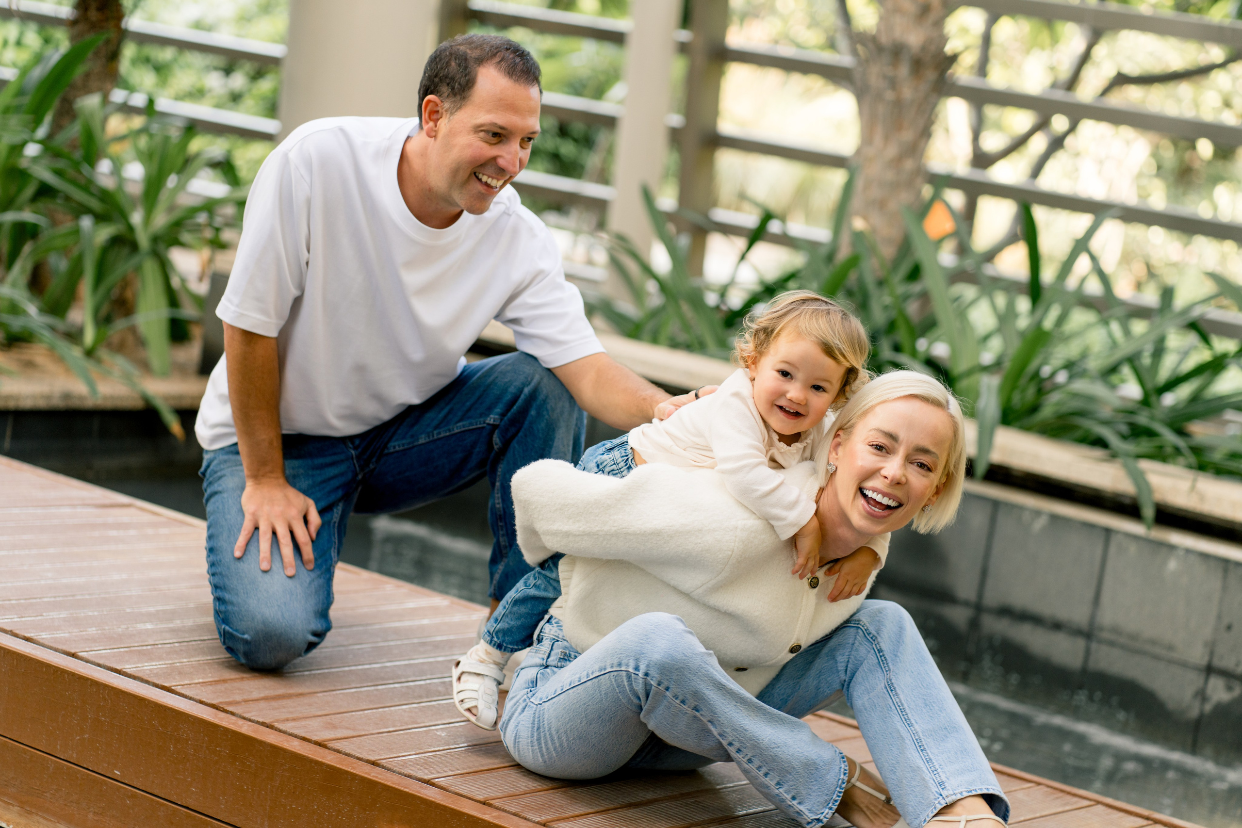Family photoshoot in green park Abu Dhabi