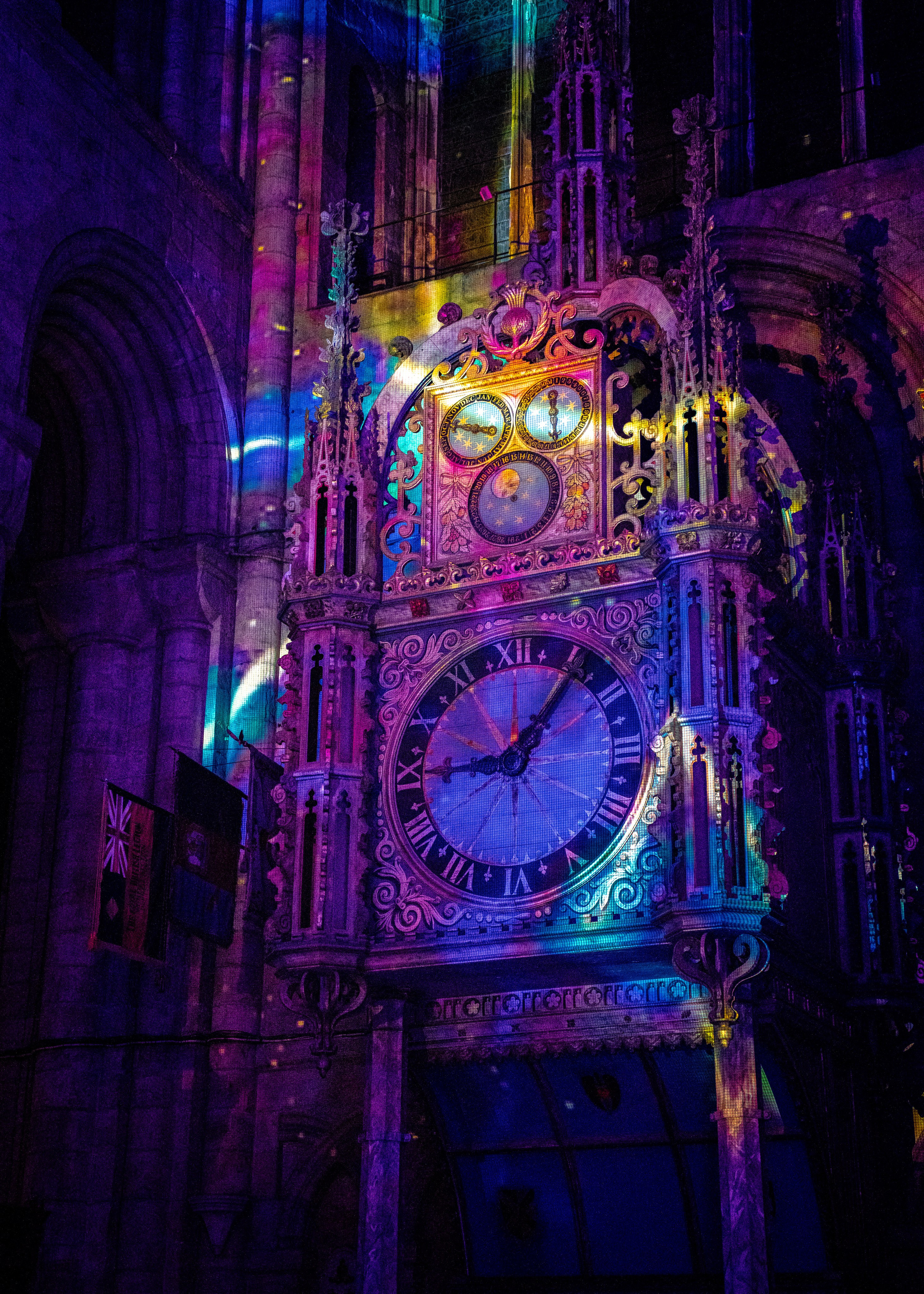 Luxmuralis. Expect Miracles Photography by Kate & Andrew