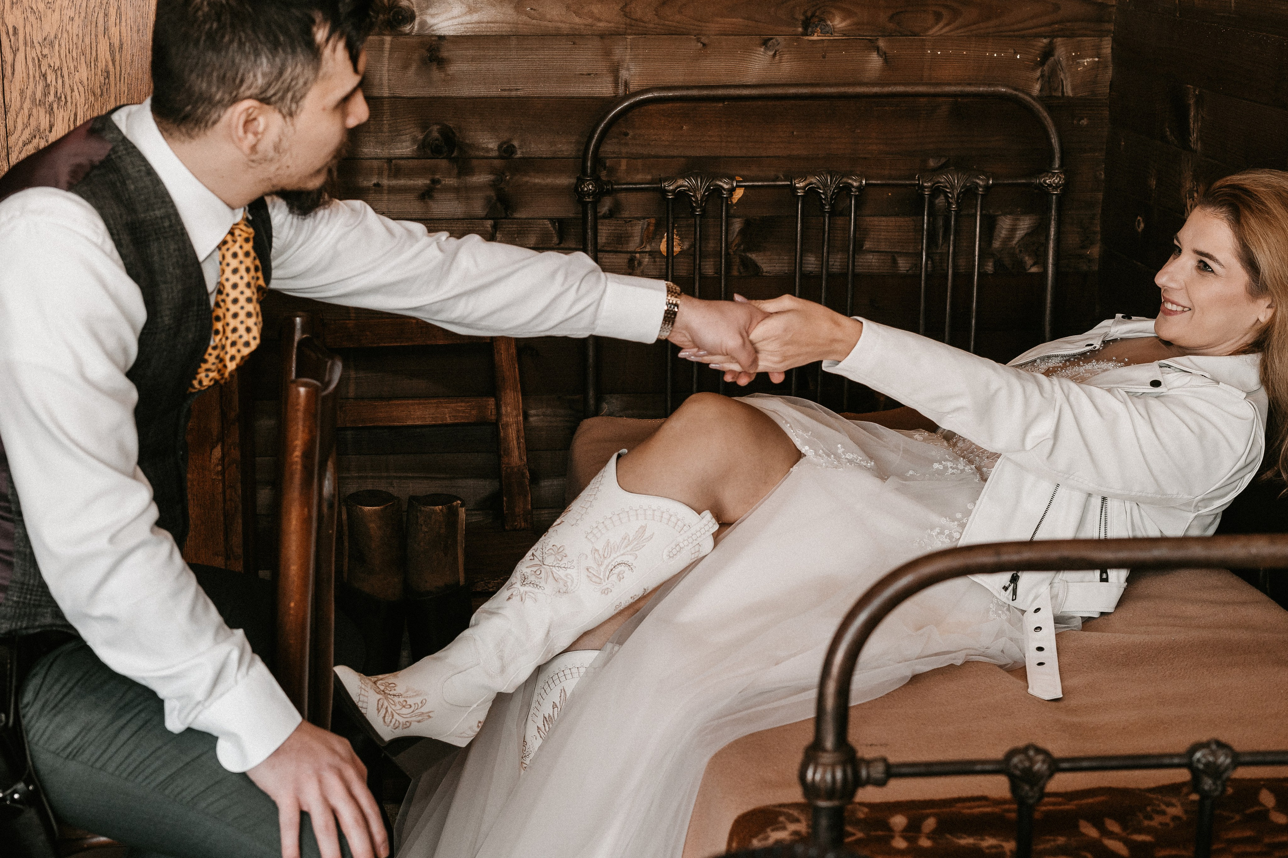 Christiana & Gyuszi. Dara Lens | The art of remembering